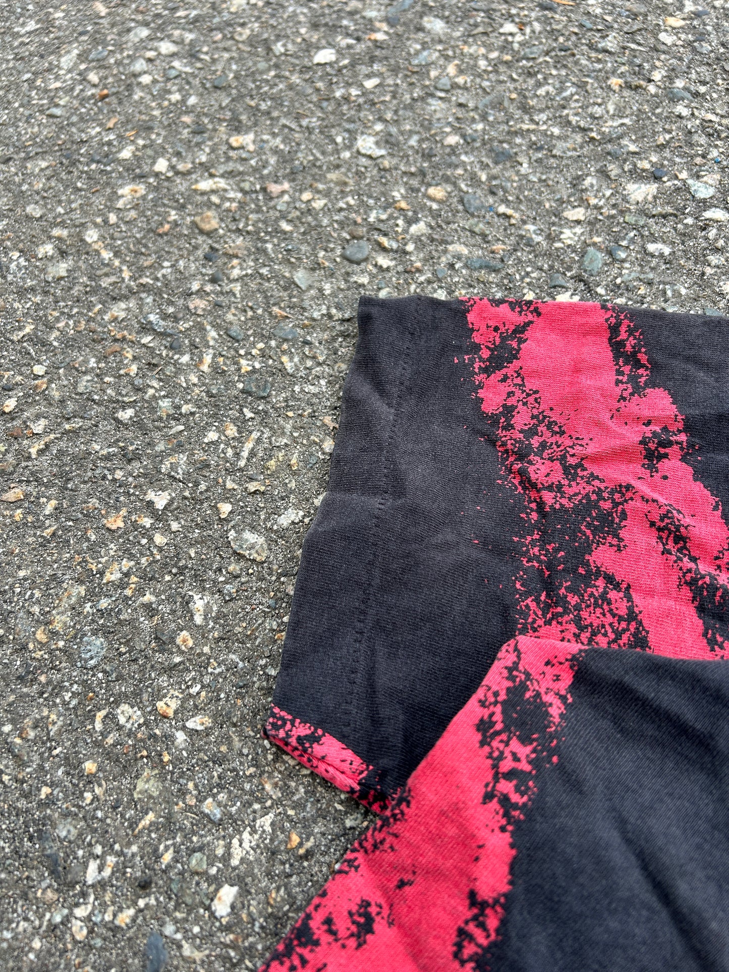 Vintage 90’s Stripe Dyed Chicago Bulls Tee (L)