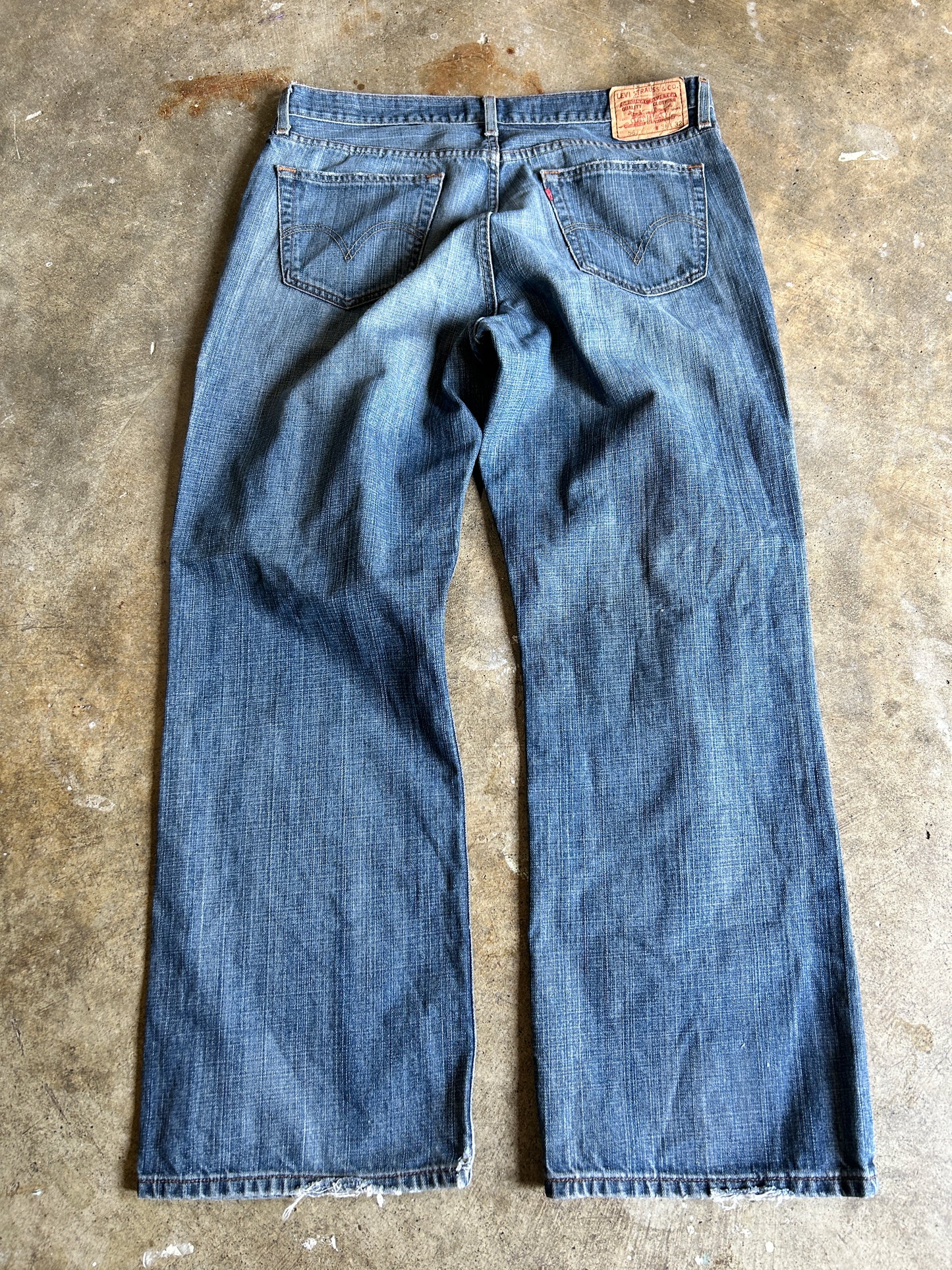 Levi’s 567 Loose Bootcut Jeans (36x32)