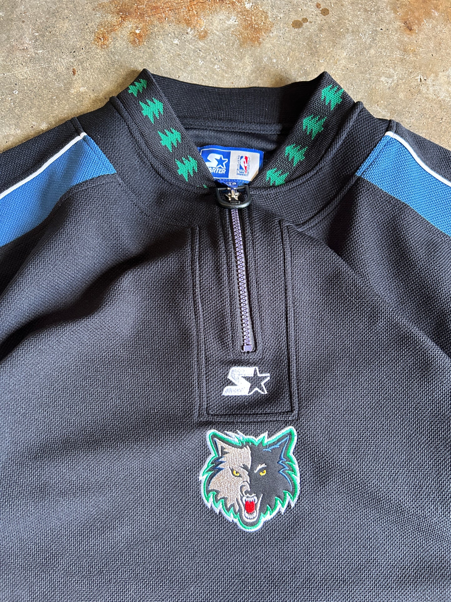 Vintage 90’s Starter Minnesota Timberwolves Warmup Jersey (XL)