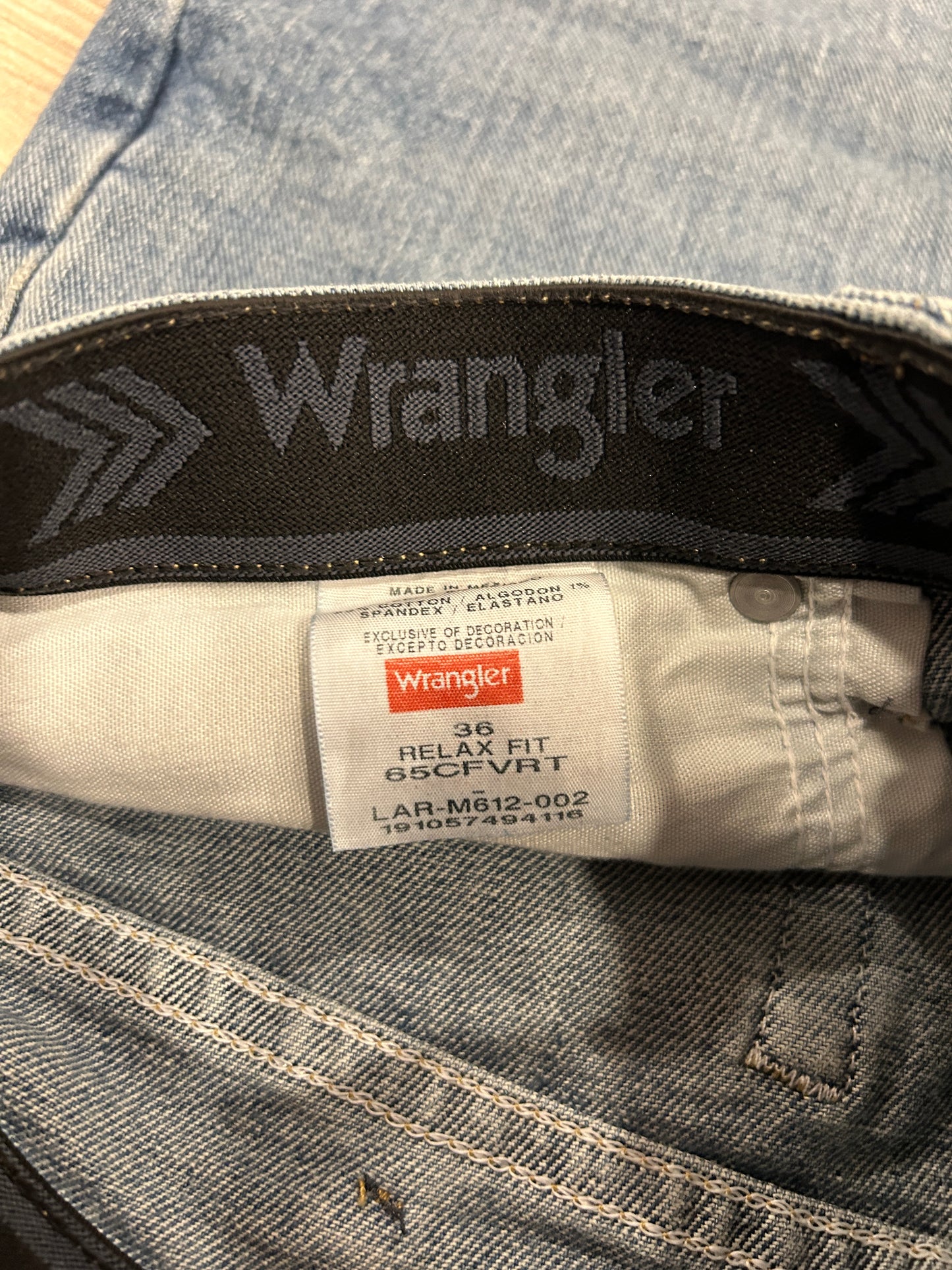 Wrangler Relaxed Fit Jorts (36W)