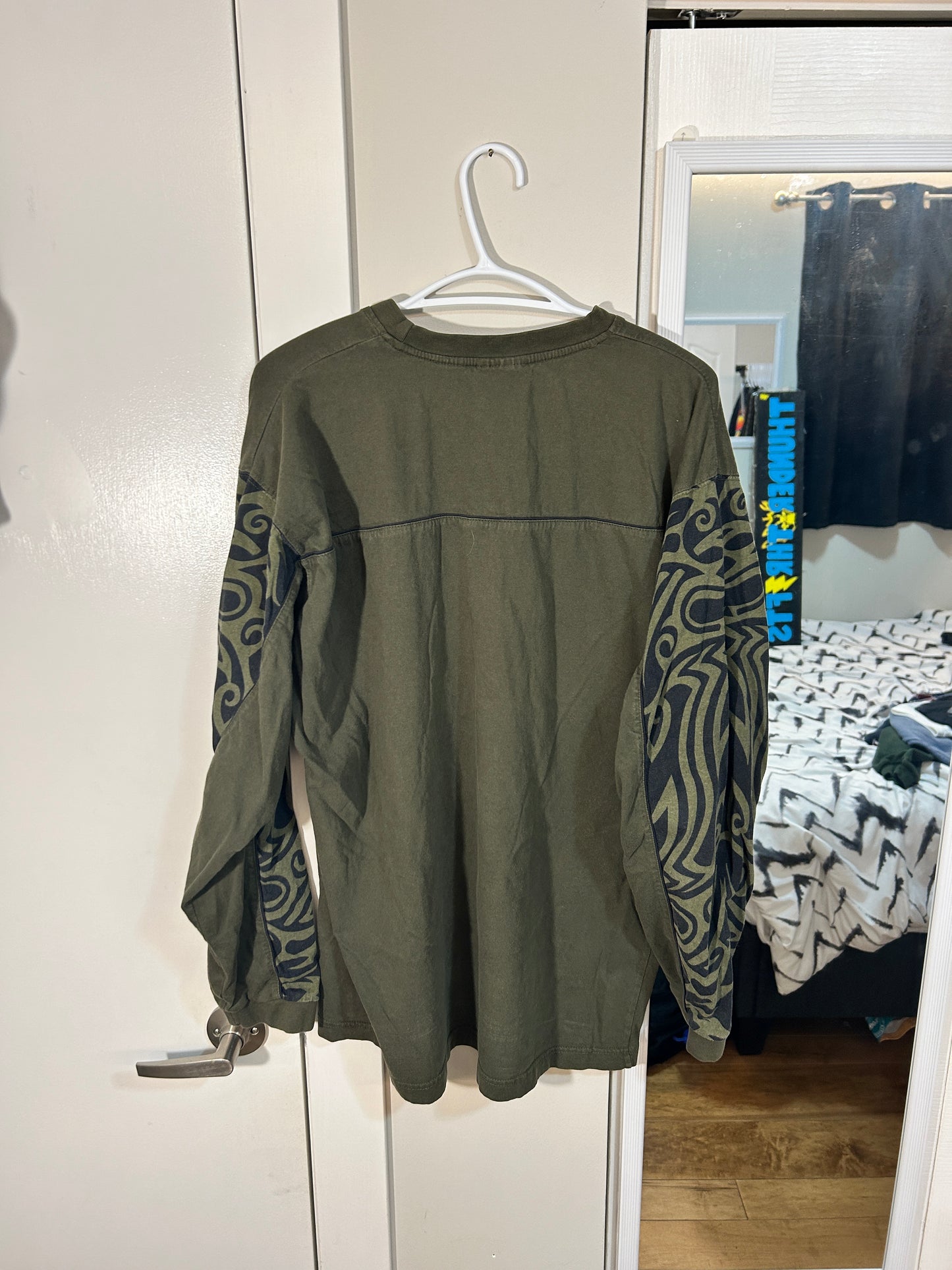 Vintage Tribal Tattoo LS (L)
