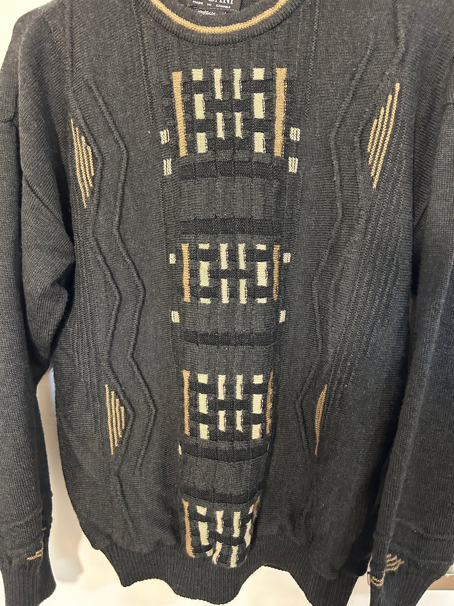 Tosani 3D Textured Knit (M)