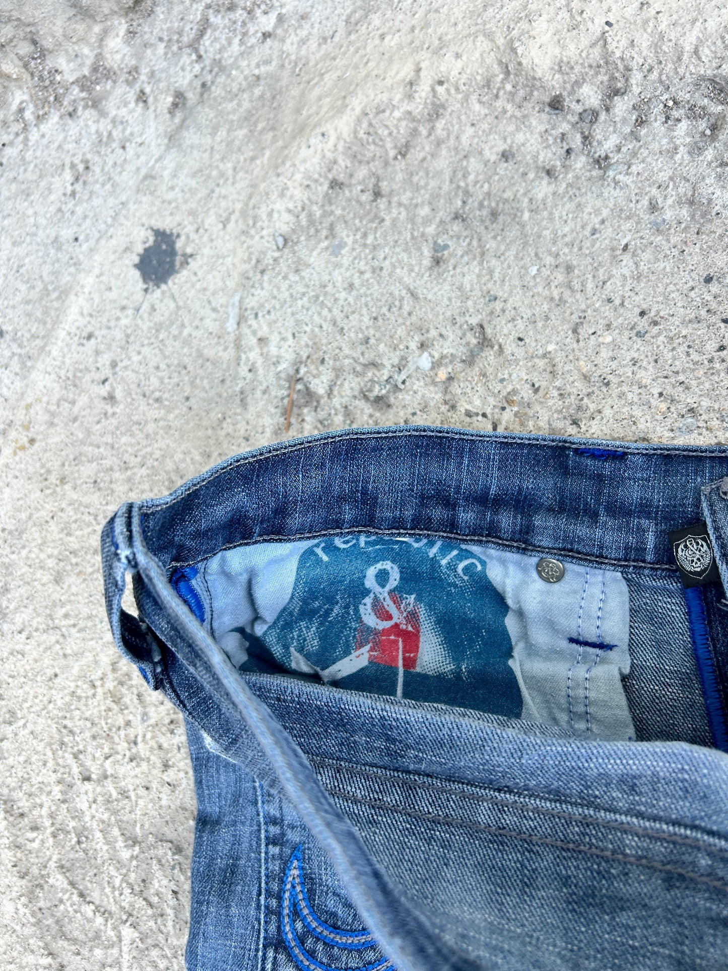 Y2K Rock Revival Blue Pocket Jeans (34x30)
