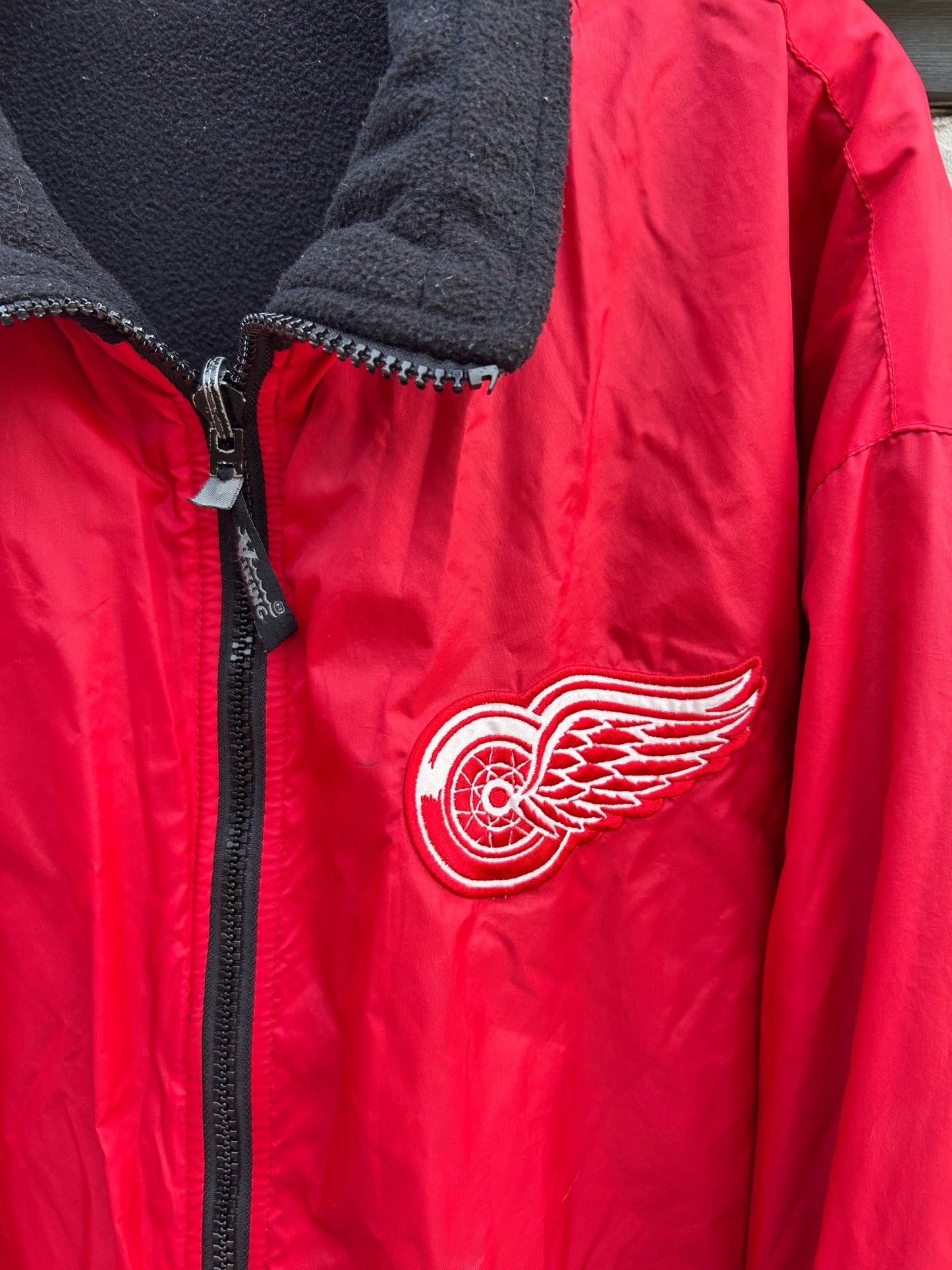 Vintage 90’s Detroit Redwings Reversible Fleece Jacket (L)