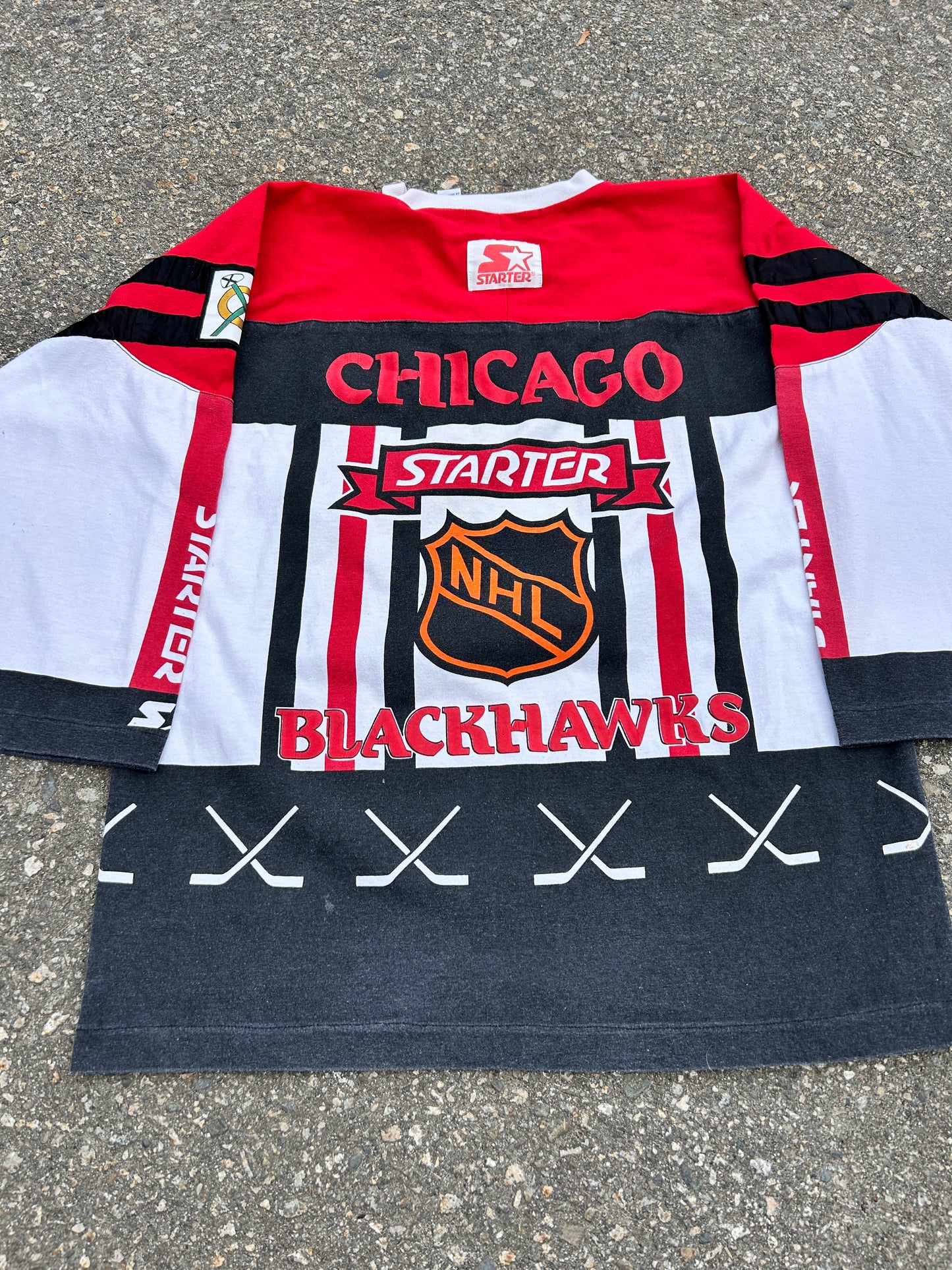 Vintage 90’s Starter Chicago Blackhawks Jersey (XL)
