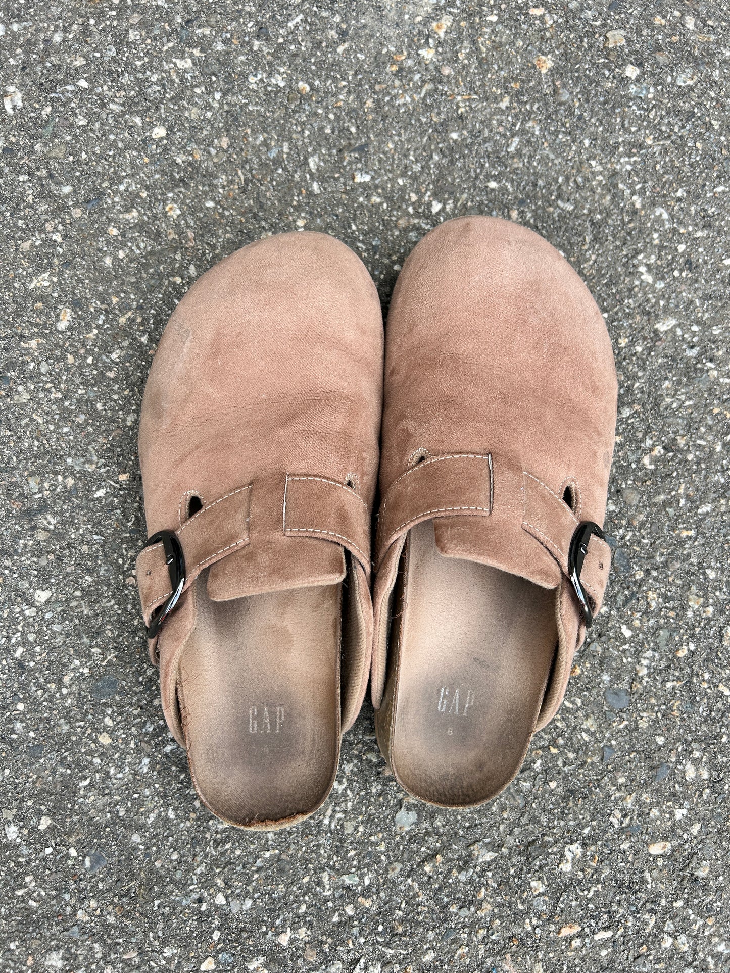 Light Brown Gap Suede Boston Clogs (9.5M)