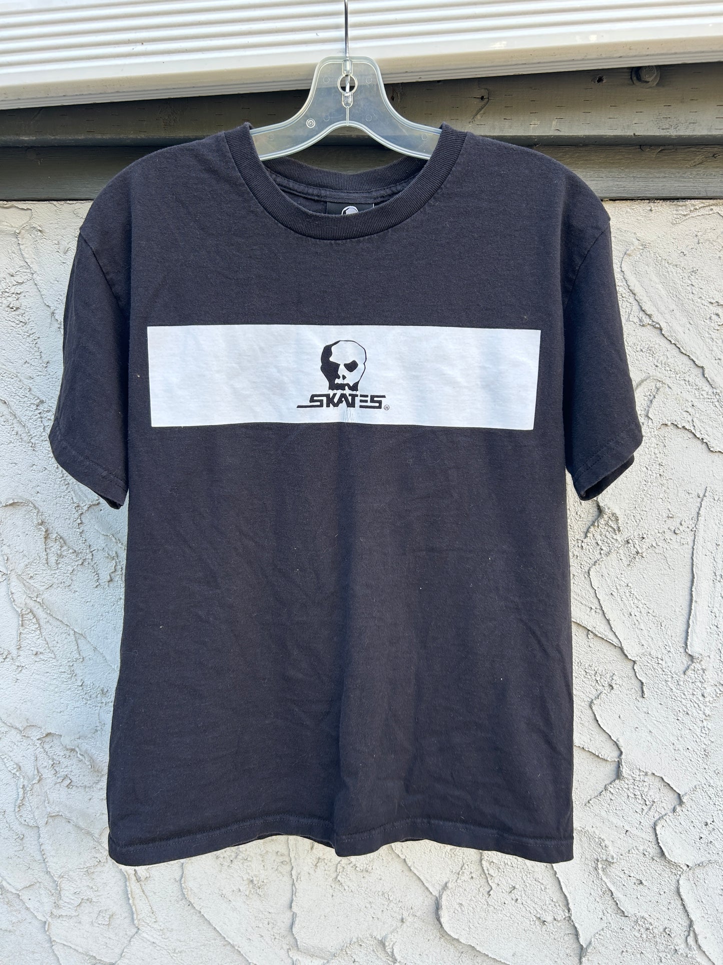 Vintage Skates Skull Logo Skateboarding Tee (M)