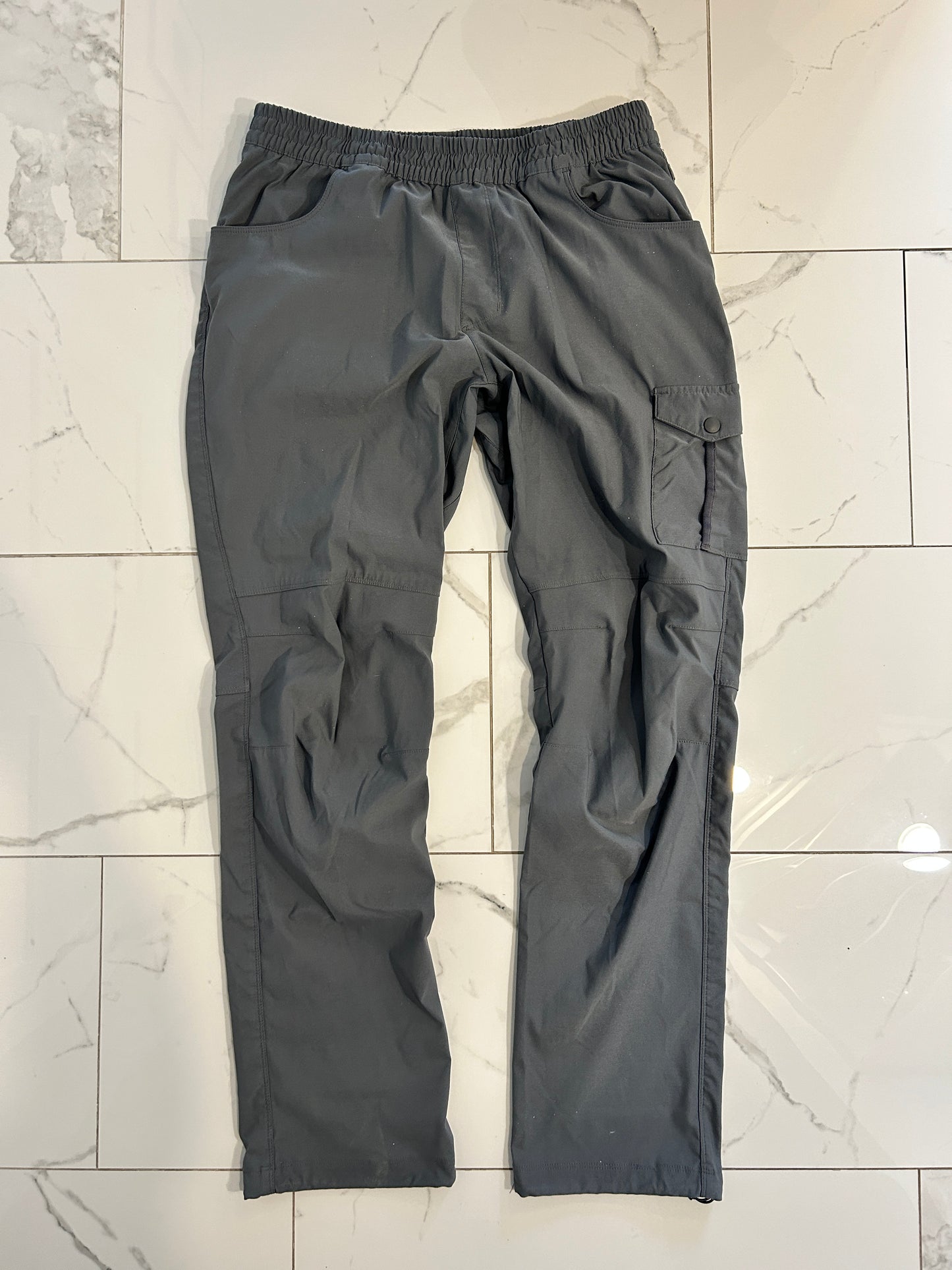 Columbia Lightweight Cargo Pants (L)