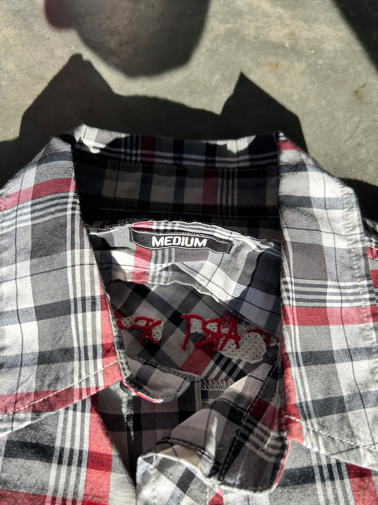 Y2K Ecko Winged Skull Button Up (M)