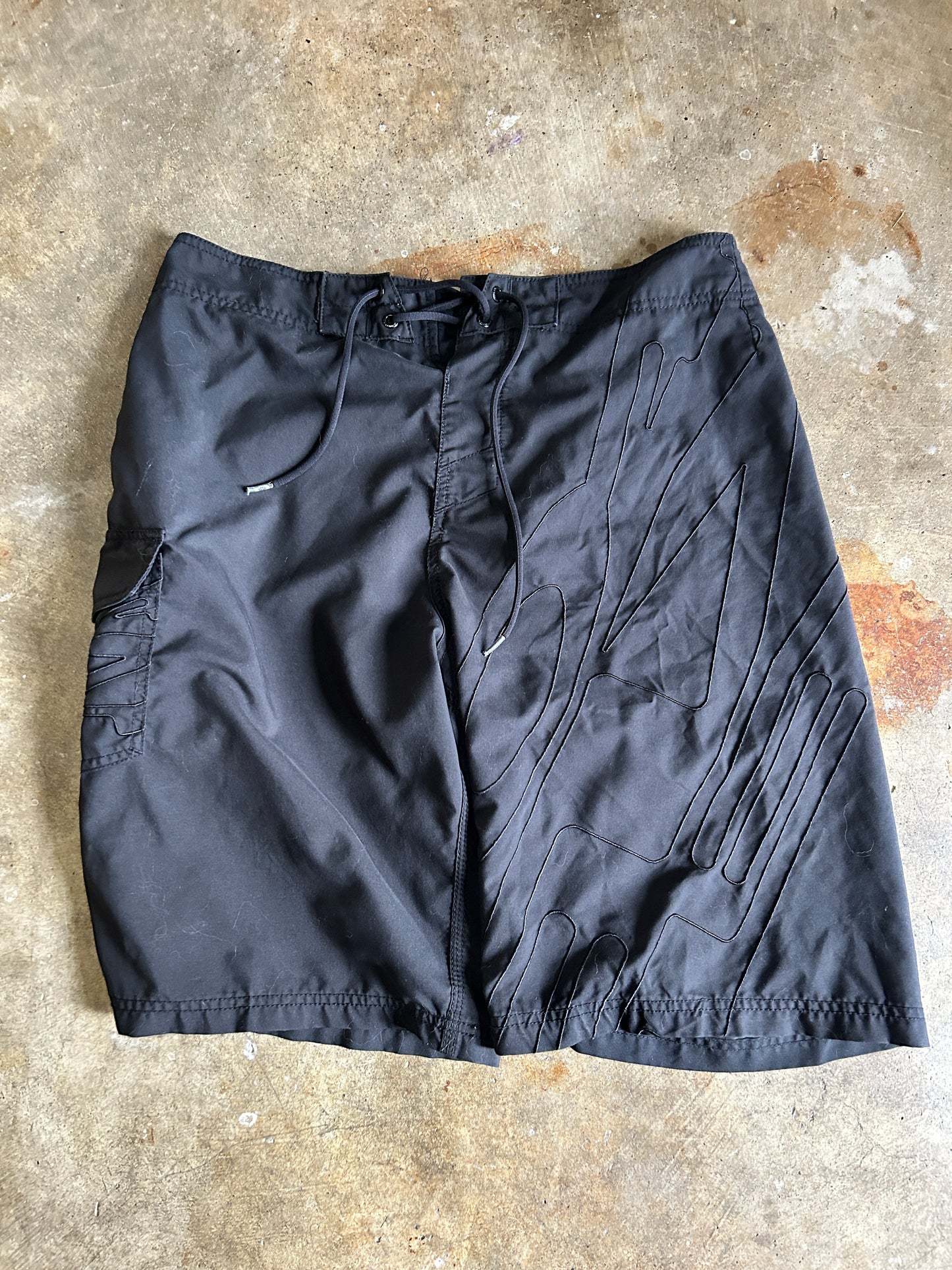 Y2K Black Oakley Board Shorts (34W)