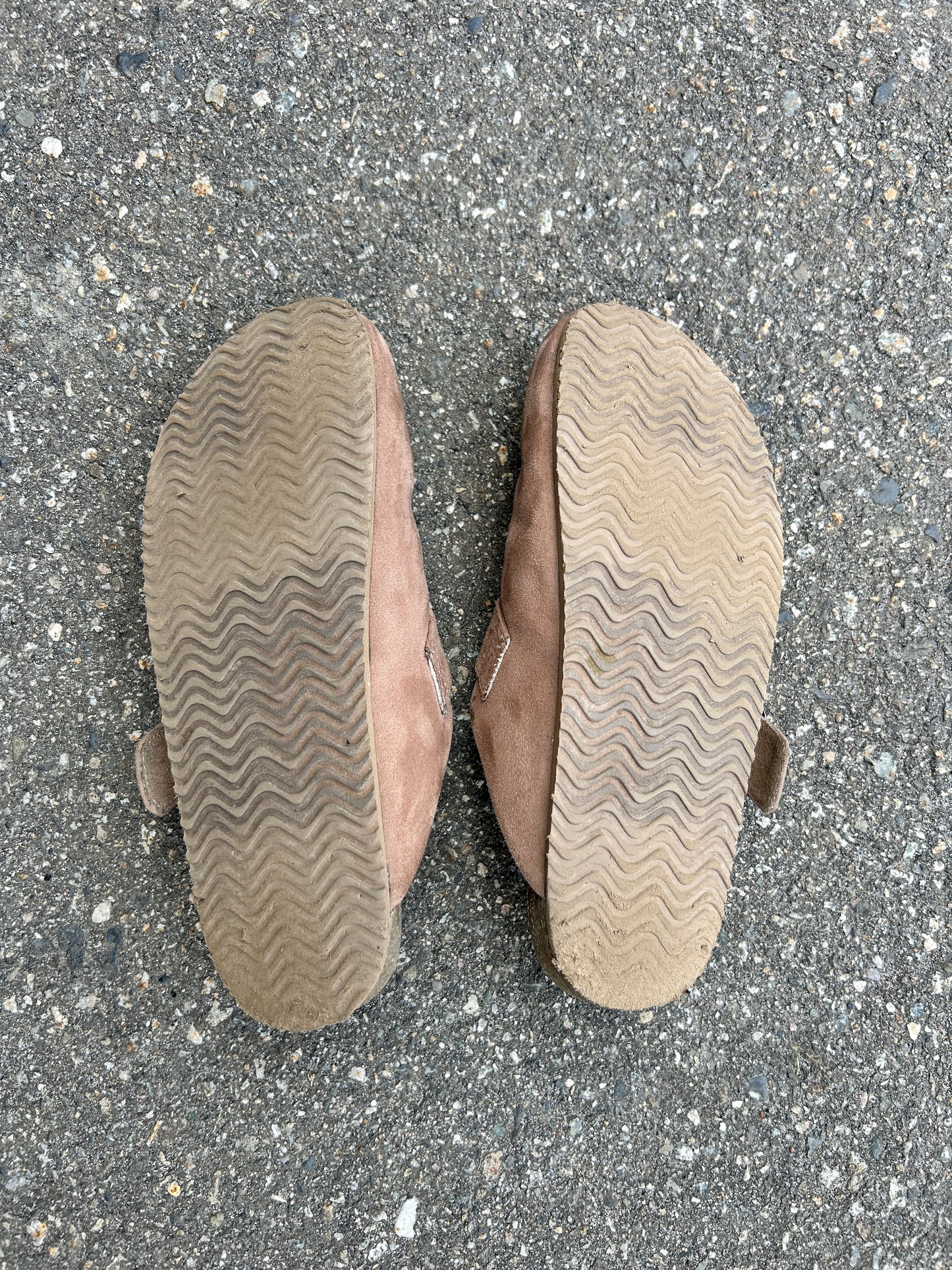 Light Brown Gap Suede Boston Clogs (9.5M)