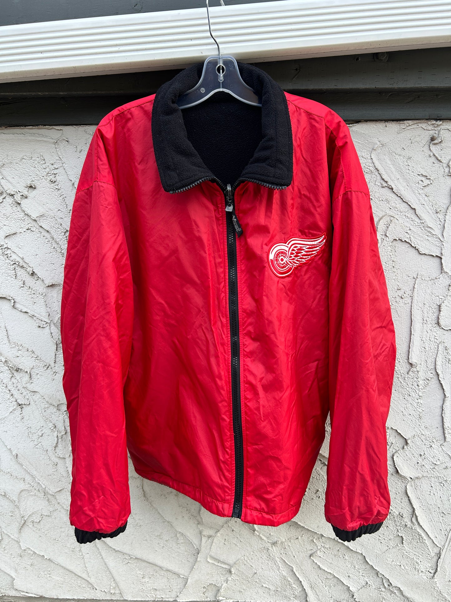 Vintage 90’s Detroit Redwings Reversible Fleece Jacket (L)