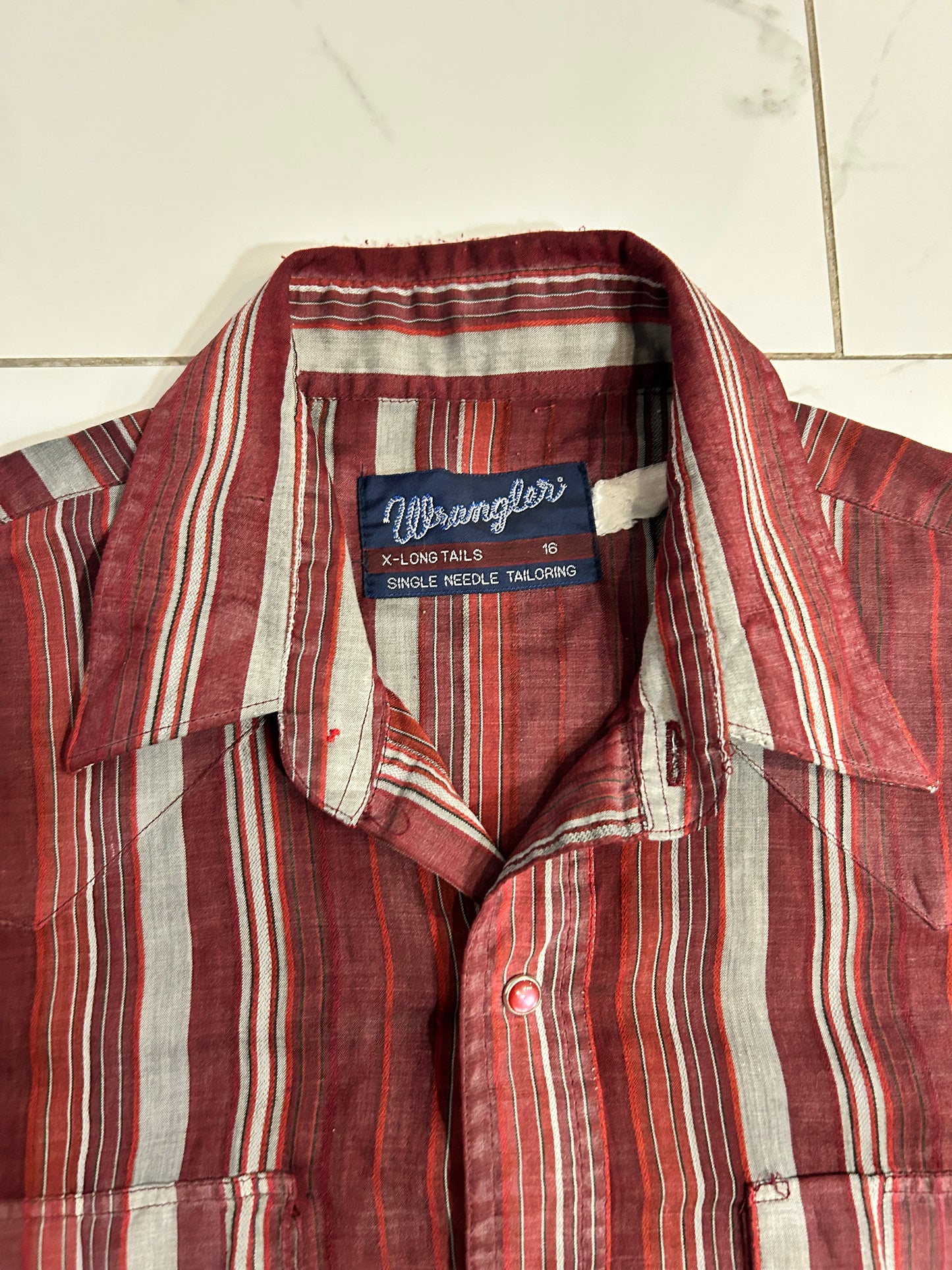 Vintage Red Wrangler Cropped Snap Button Up Shirt (L)