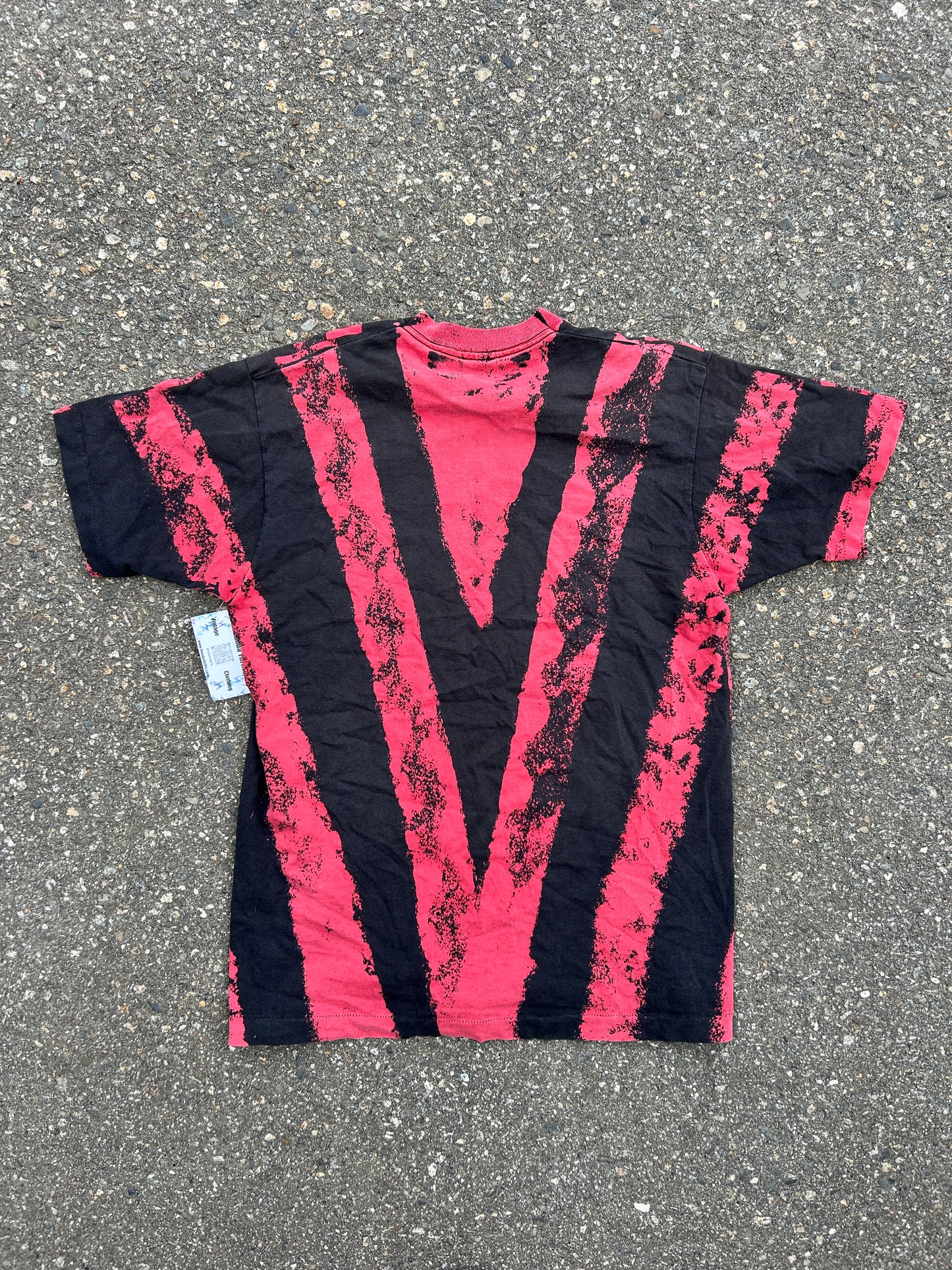Vintage 90’s Stripe Dyed Chicago Bulls Tee (L)