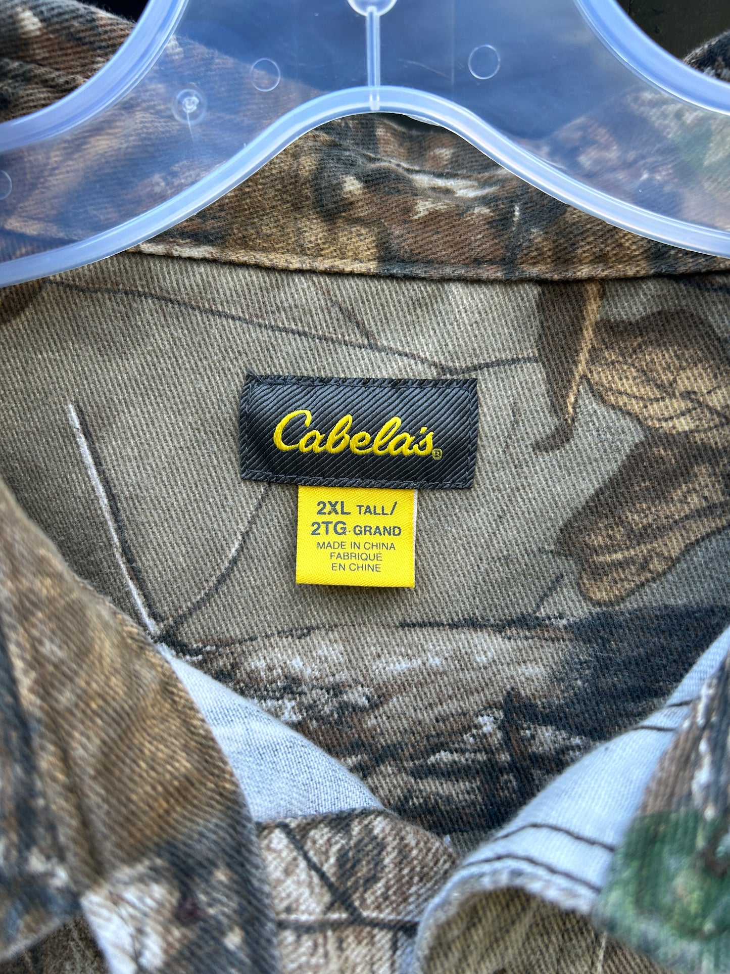 Cropped Cabelas Real Tree Button Up (2XL)