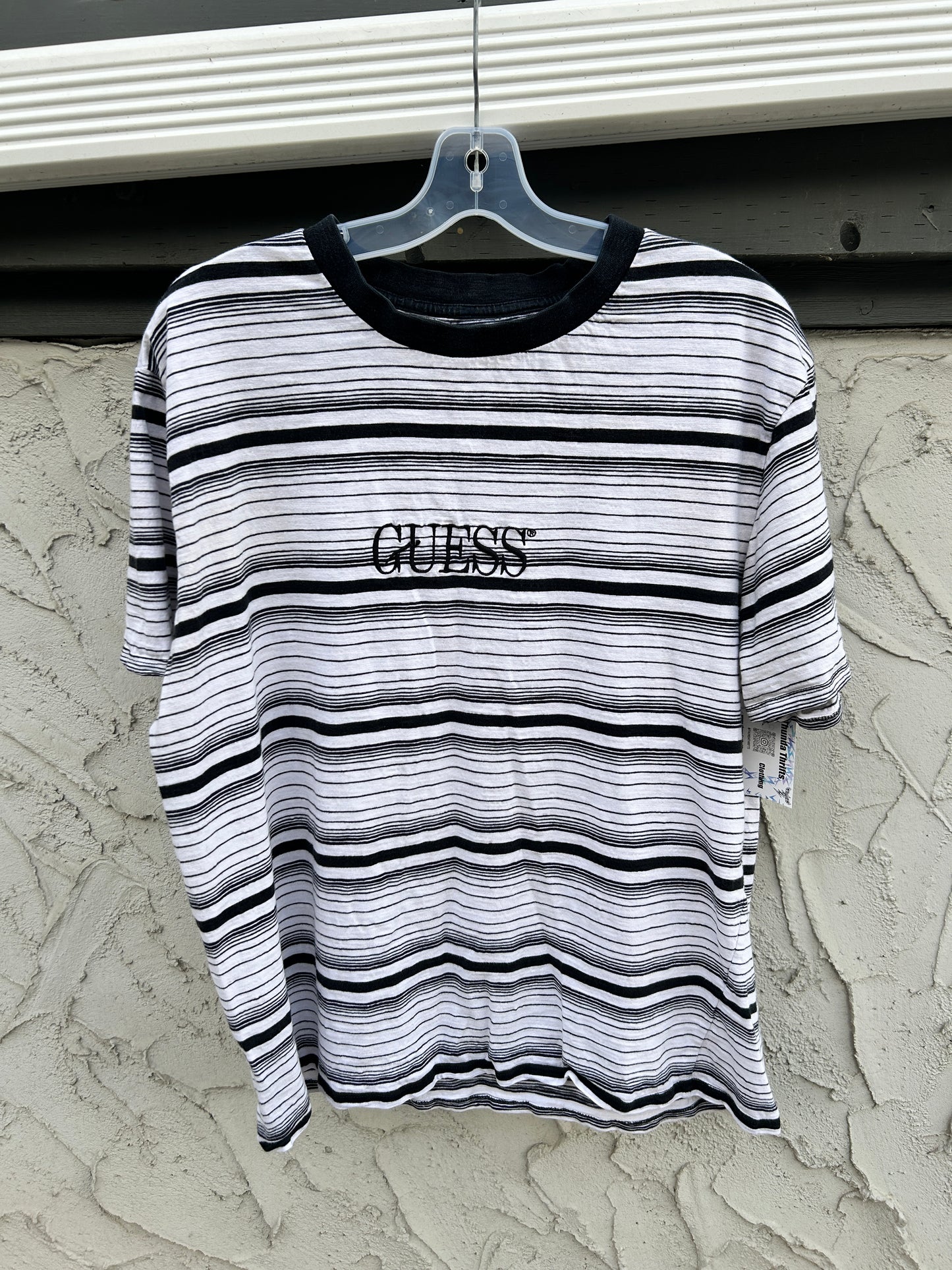 Vintage White Striped Guess Tee (XL)