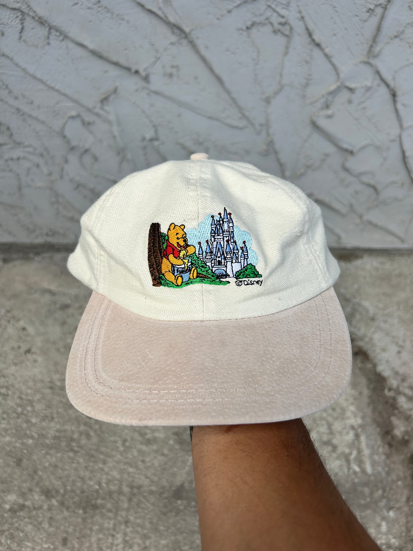 Vintage 90’s Winnie The Pooh Hat