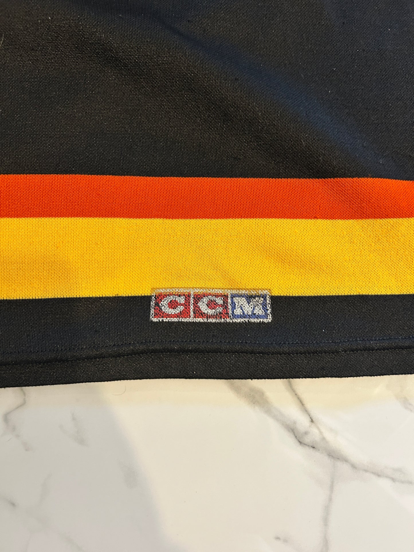 Vintage 90’s CCM Canucks Flying Skate Jersey (M)