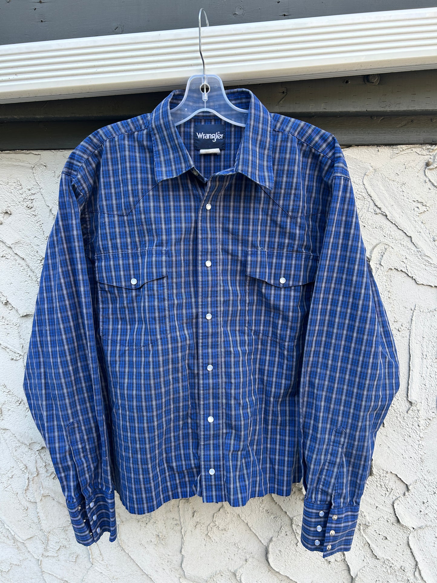 Cropped Blue Wrangler Button Up (XL)