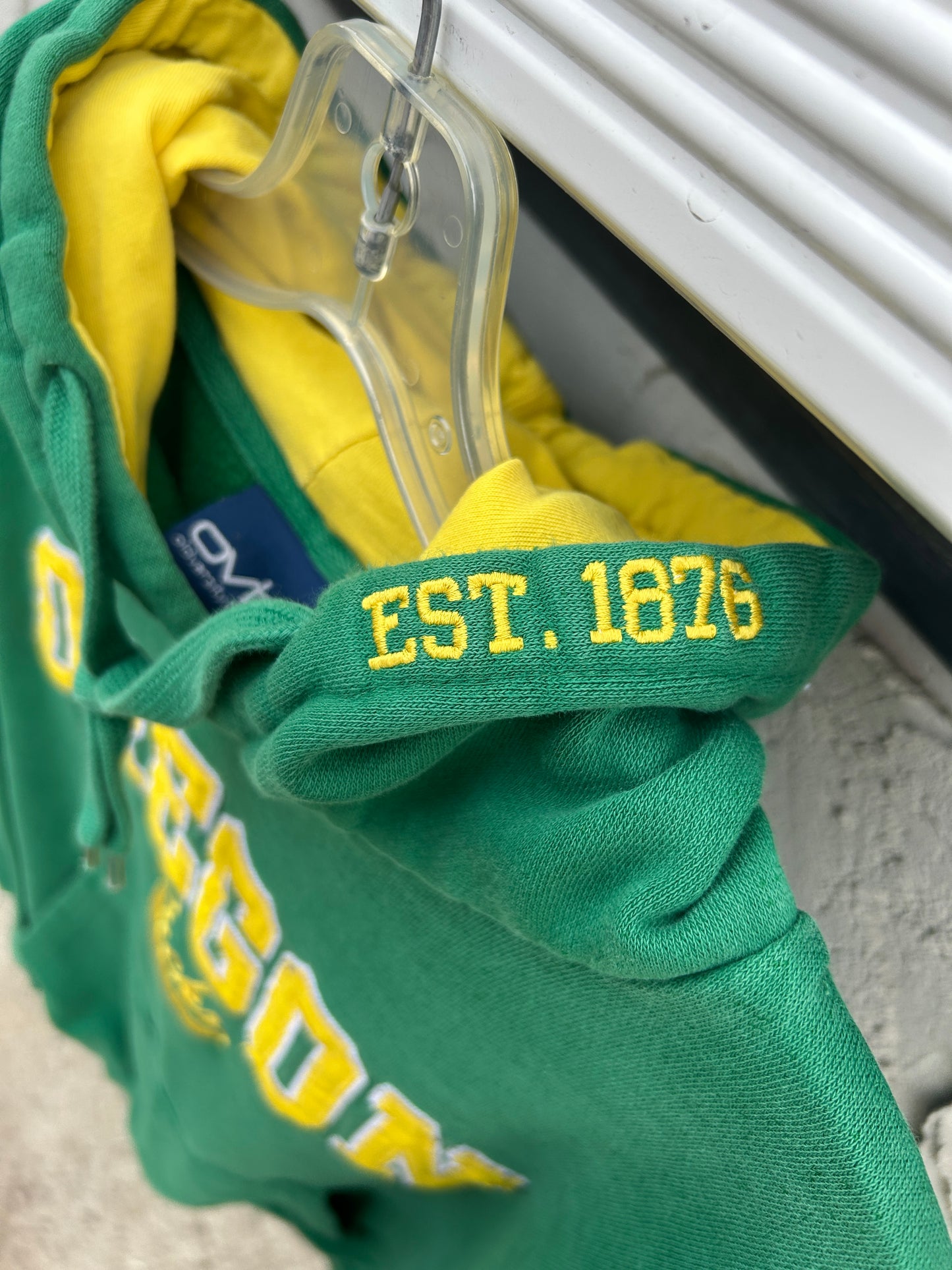 Vintage Green Oregon Ducks Hoodie (L)