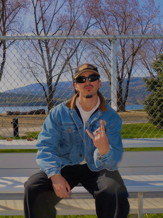 Vintage Fleece Lined Leather Collar Denim Jacket (L)