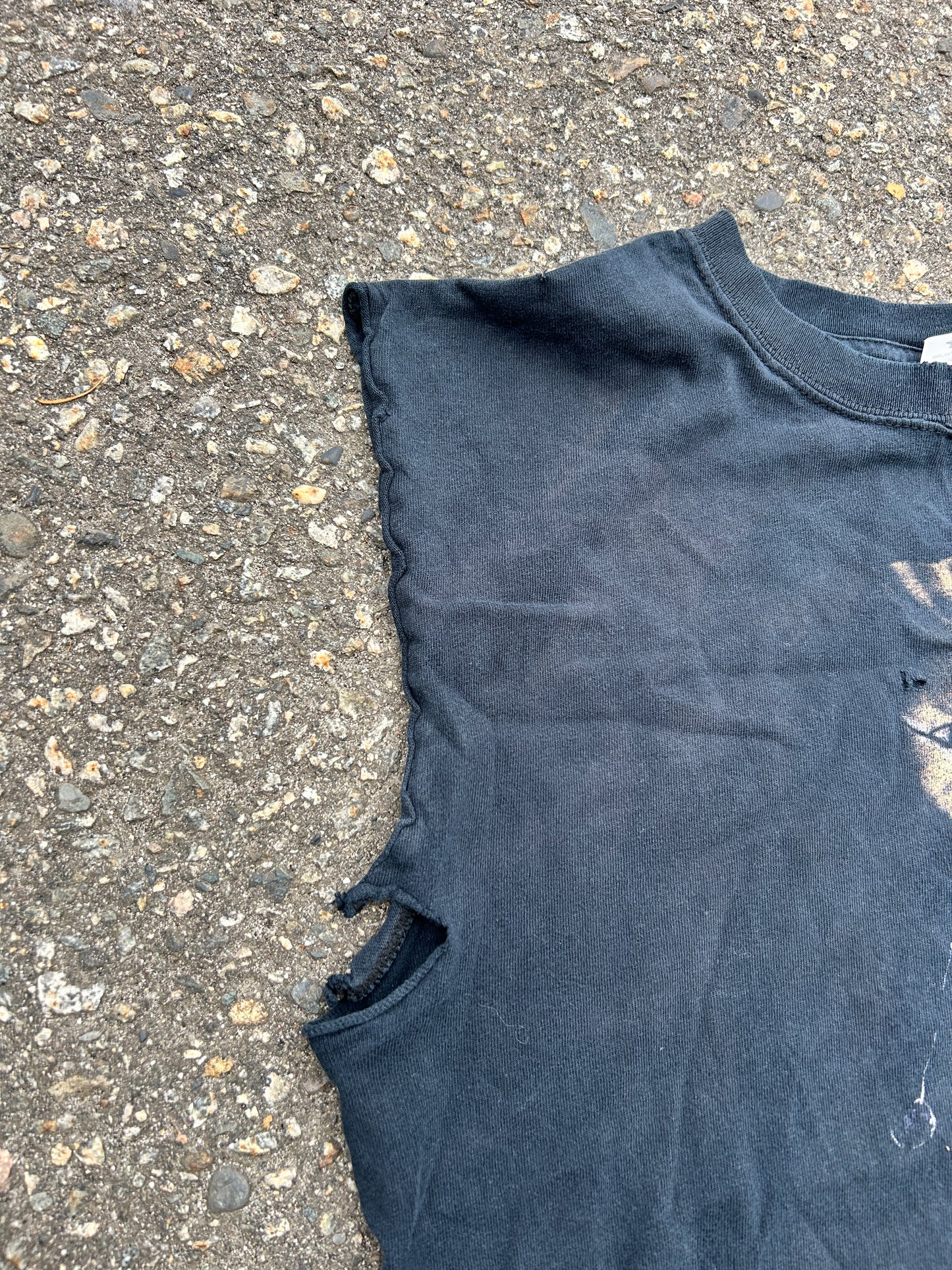 2005 System of a Down Cutoff Tee (M)