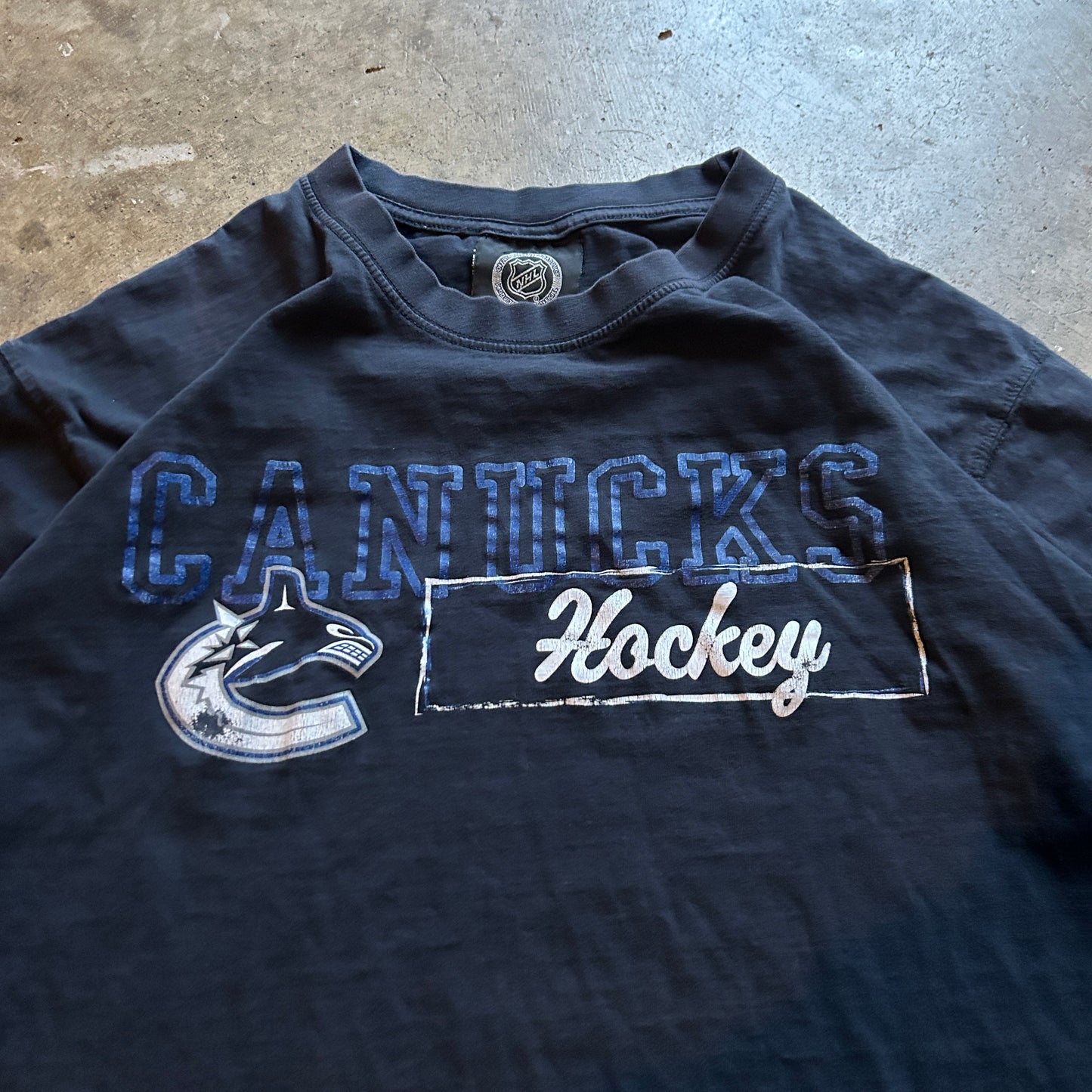 Navy Canucks Hockey Tee (L)