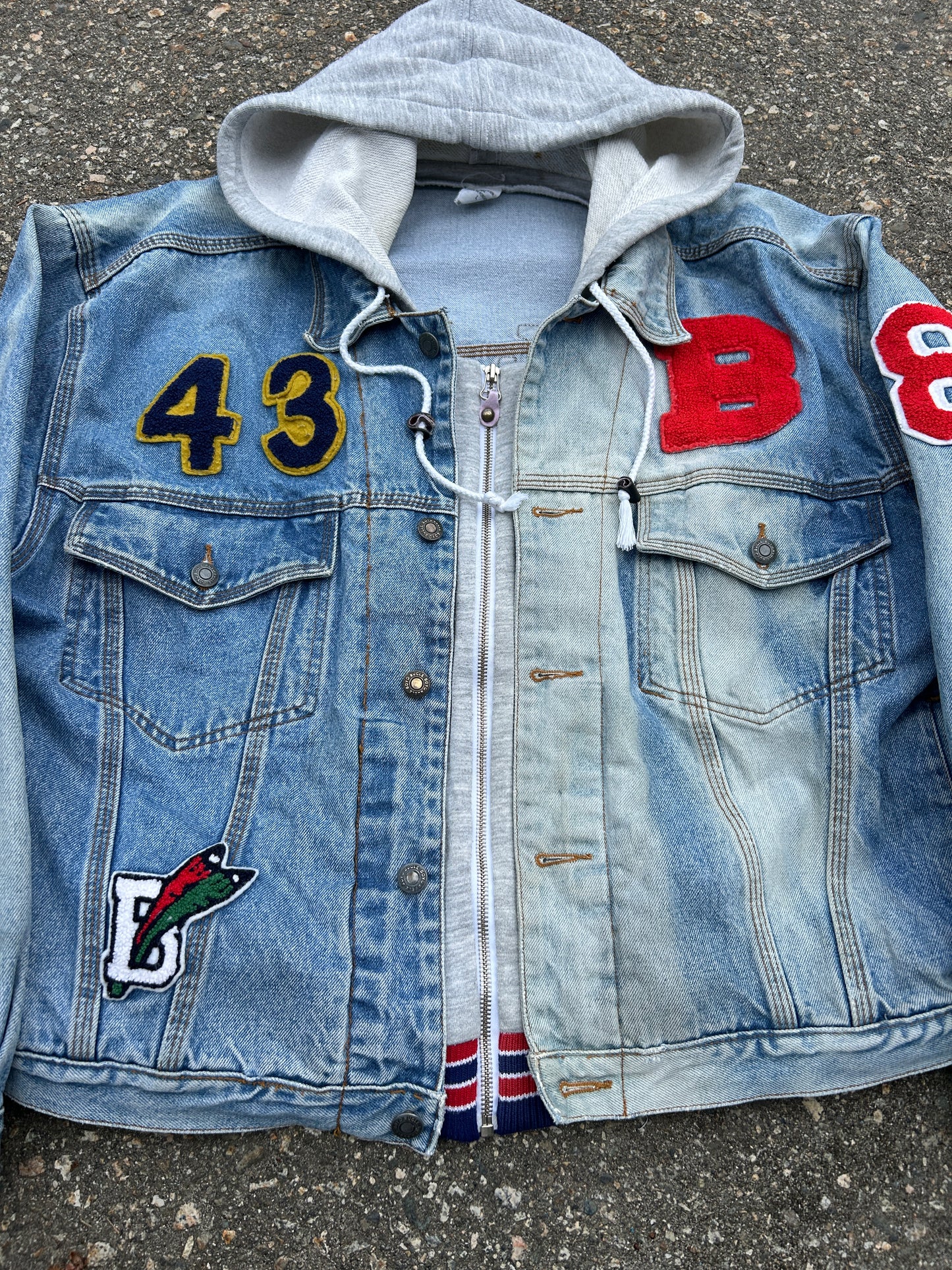 Vintage 80’s Faded Bugle Boy Hooded Denim Jacket (L)