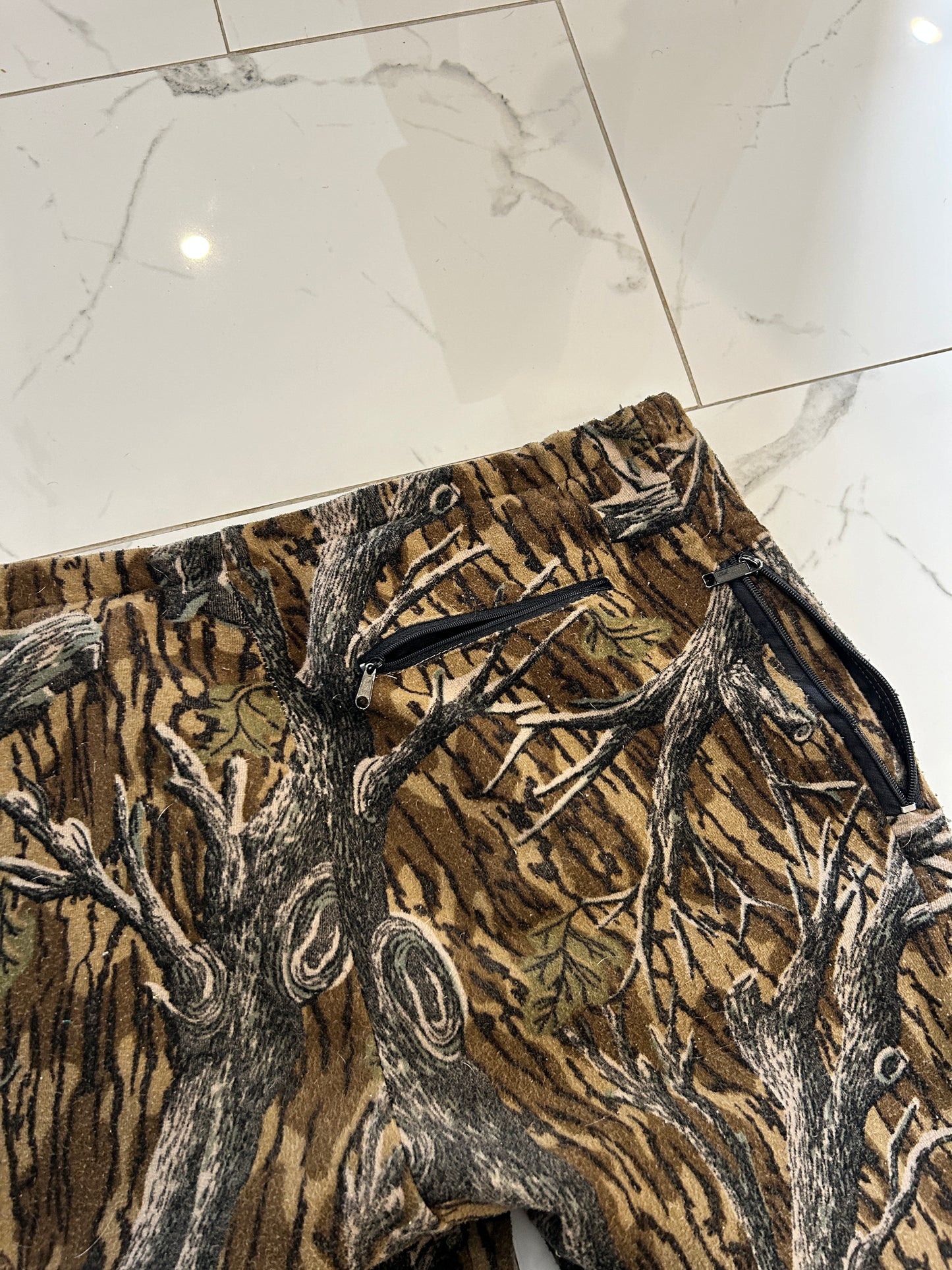 Vintage FarWest Fleece Camo Sweatpants (M)