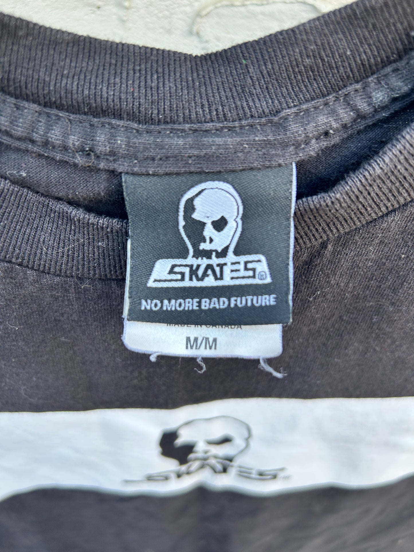 Vintage Skates Skull Logo Skateboarding Tee (M)