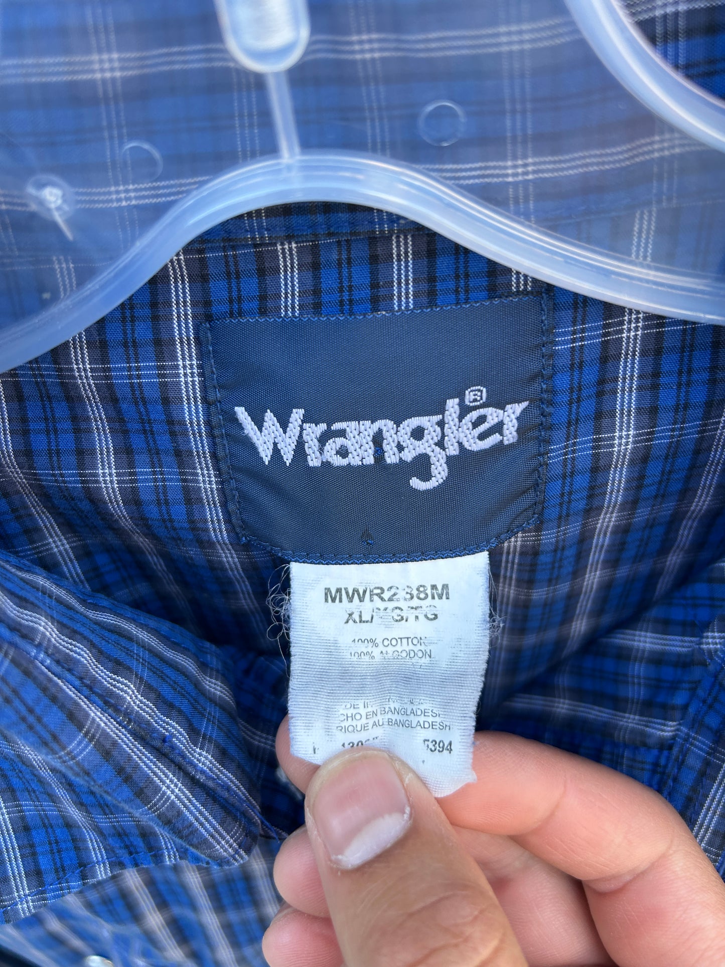 Cropped Blue Wrangler Button Up (XL)