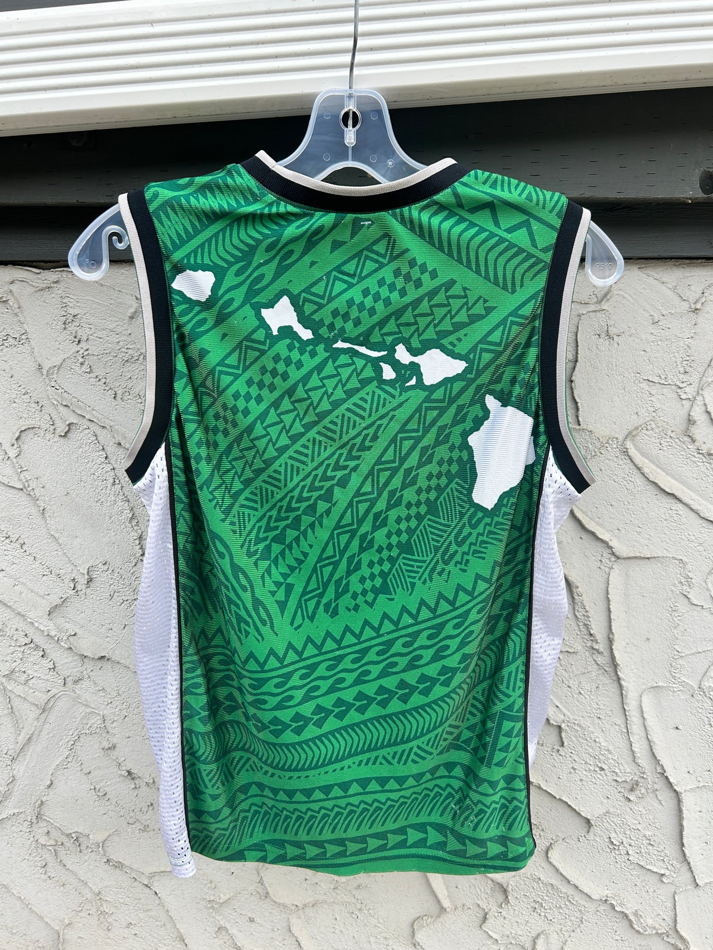 University of Hawaii Basketball Jersey (S)