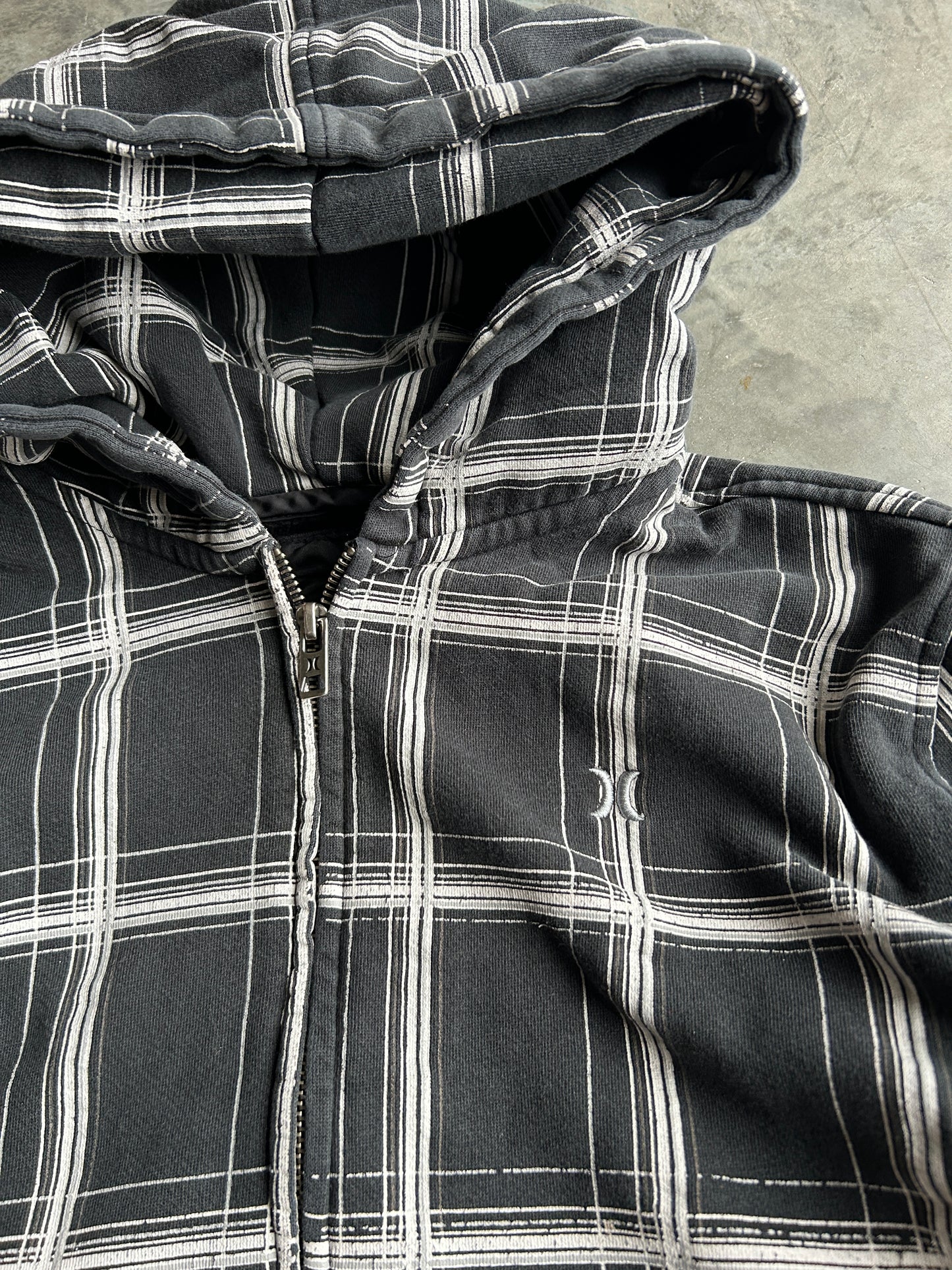 Y2K Hurley Black & White Plaid Striped Zip Hoodie (M)