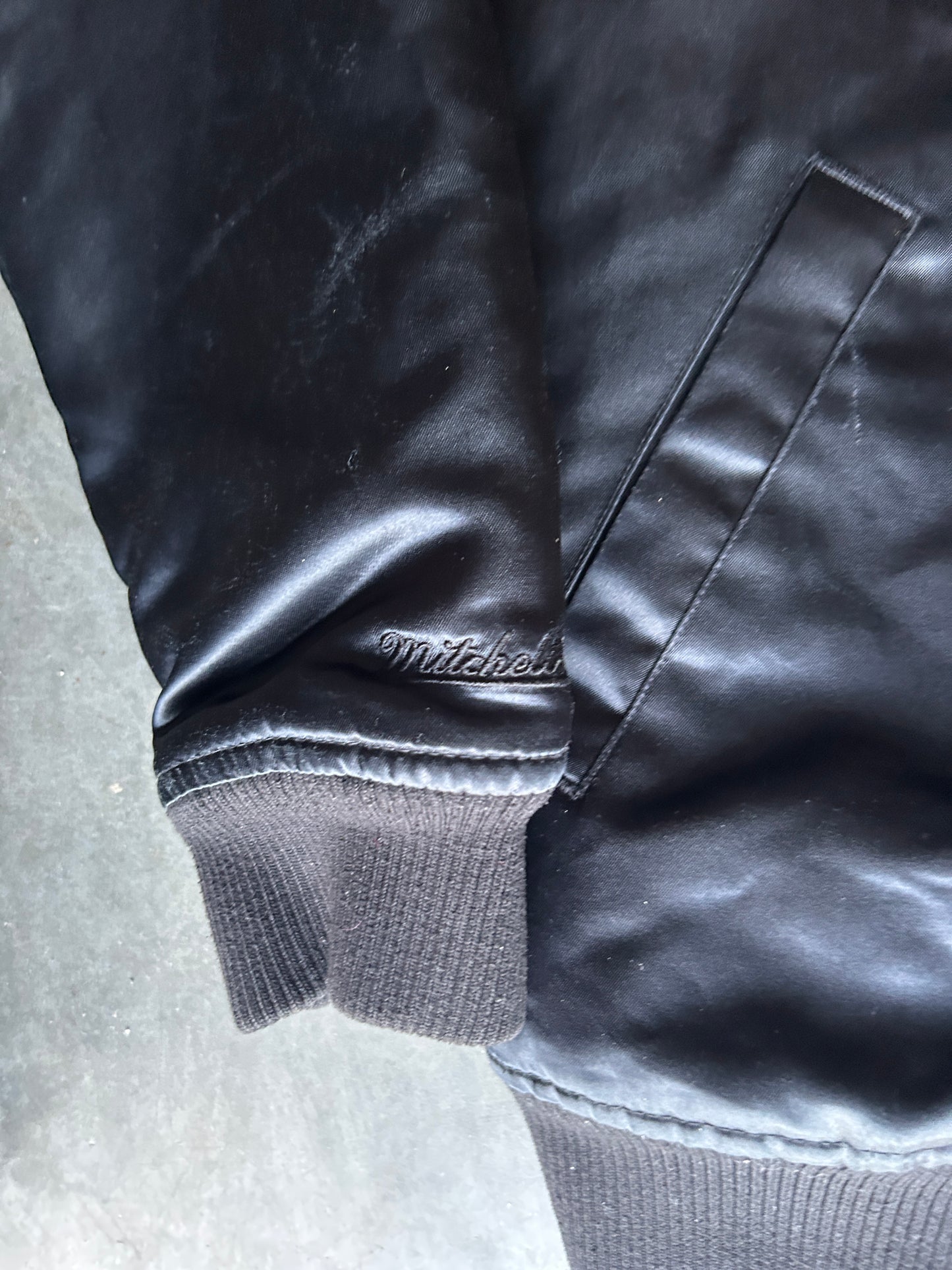 Satin Oakland Raiders Bomber Jacket (M)