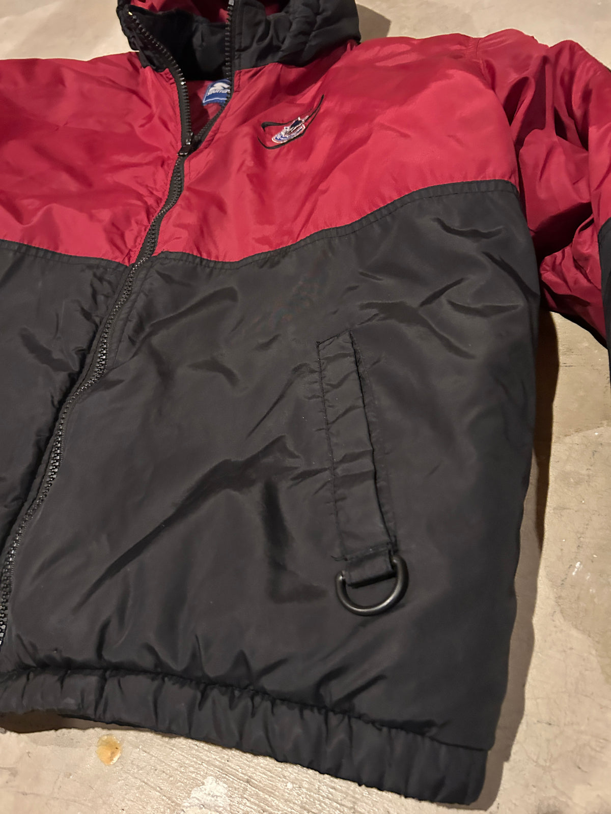 Vintage 90’s Vancouver Canucks Starter Jacket (XL)