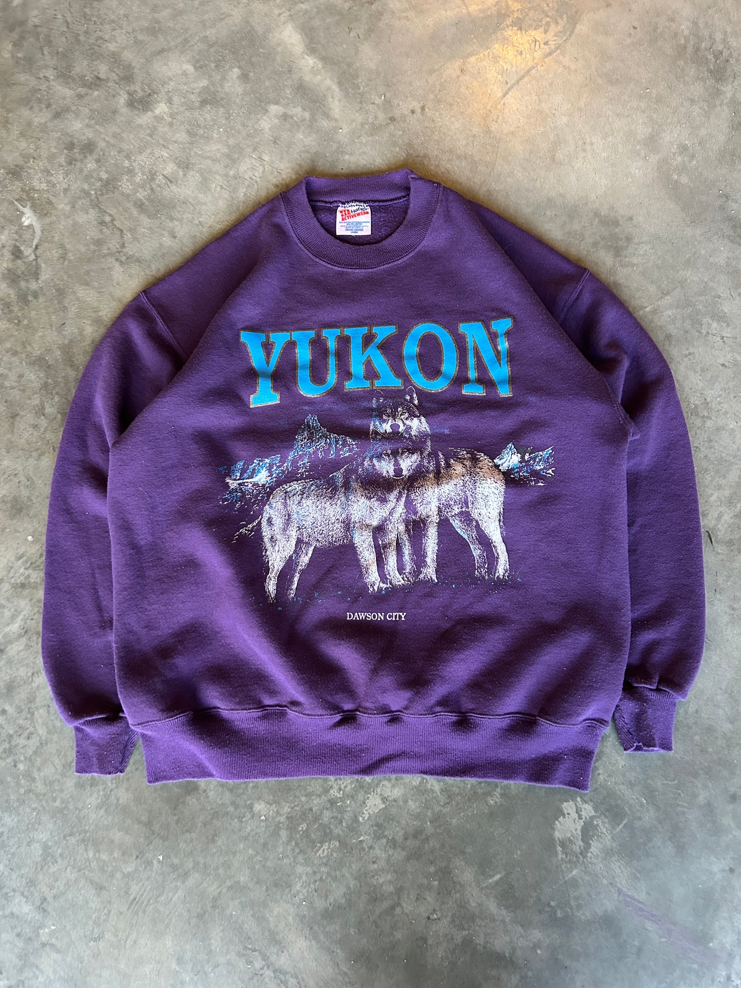 Vintage Yukon Purple Wolf Crew (L)