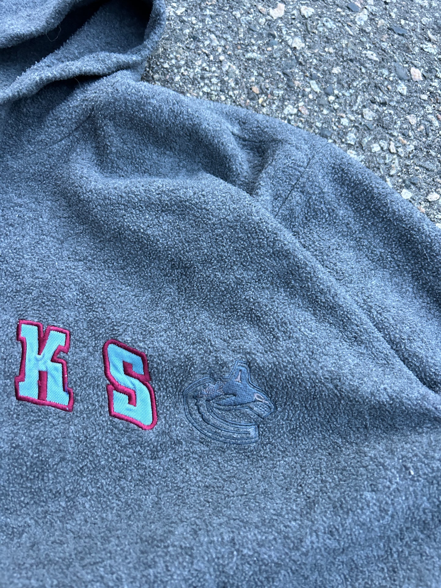 Vintage Canucks Fleece Ringer Hoodie (L)