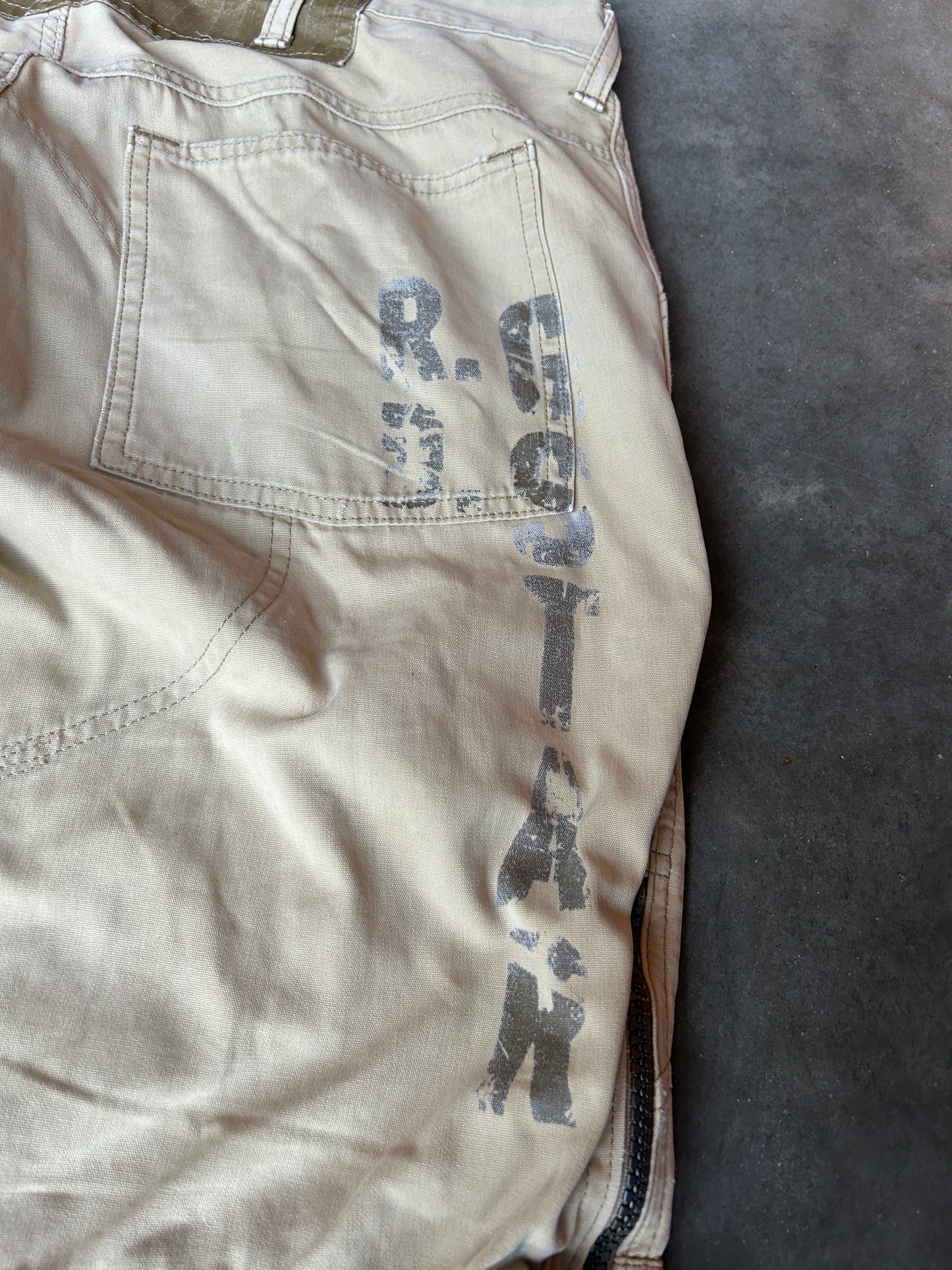 Y2K GStar Tan Cargo Shorts (36W)