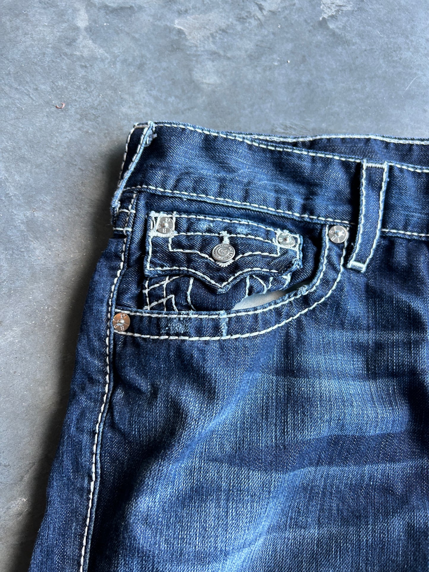 Y2K Dark Wash True Religion Flare Jeans (34W)