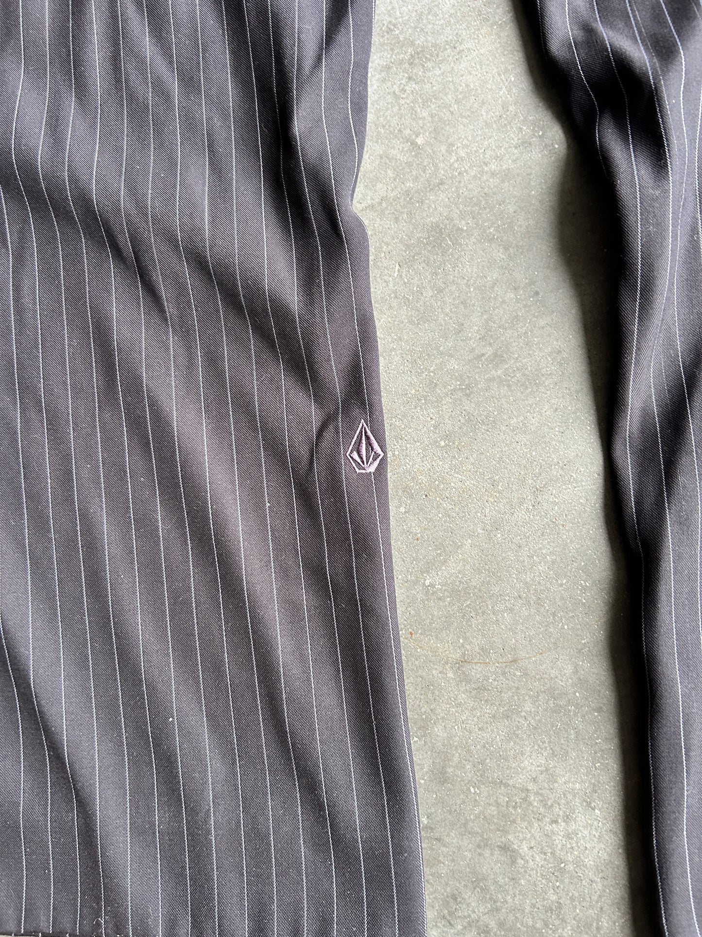 Y2K Volcom Pinstripe Dress Pants (38x30)