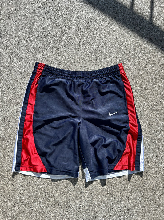 Vintage Nike Basketball Shorts (fit L)