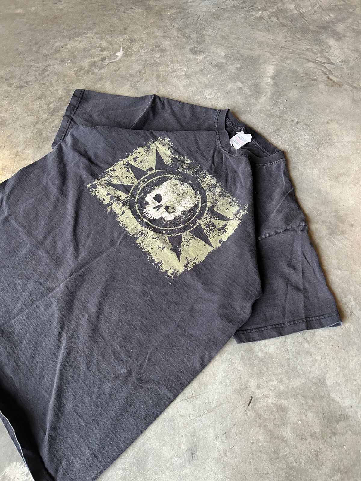Military Skull Graphic Tee (L)