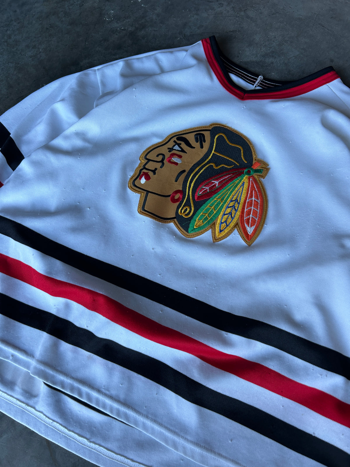 Vintage 90’s Chicago Blackhawks Larmer Jersey (XL)