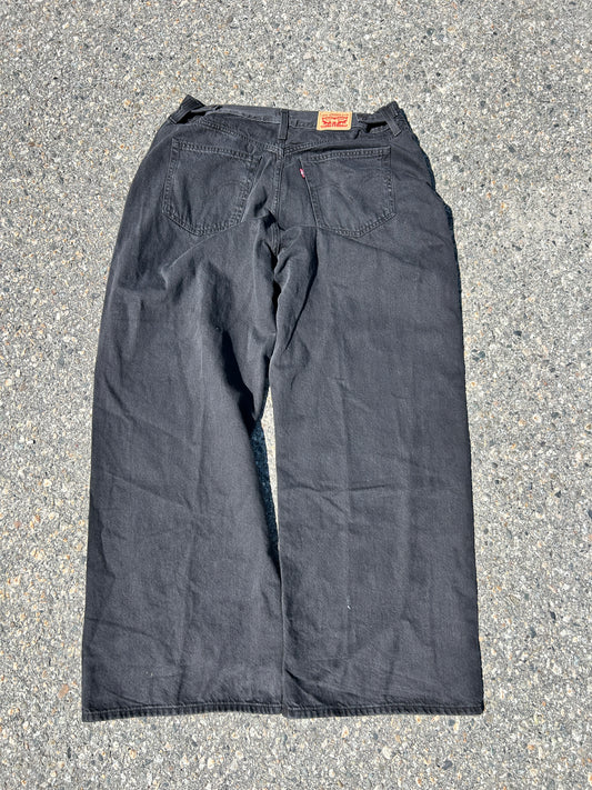 Black Levi’s Cinch Baggy Jeans (34x32)