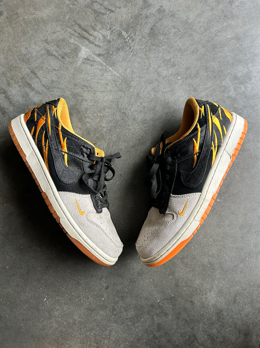 Nike SB Black Yellow and Grey Dunks (8M)
