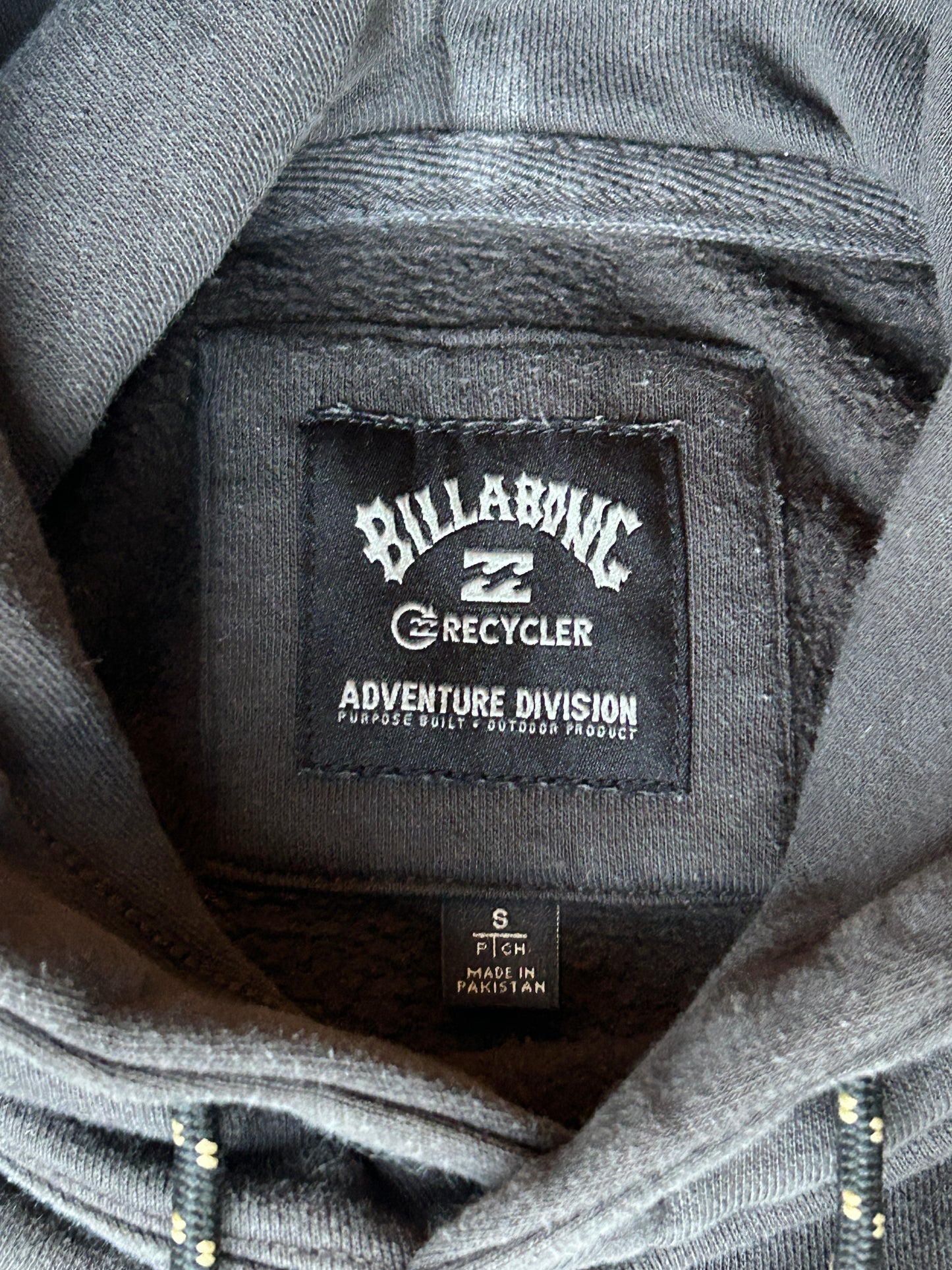 Black Billabong Adventure Division Cinch Hoodie (S/M)