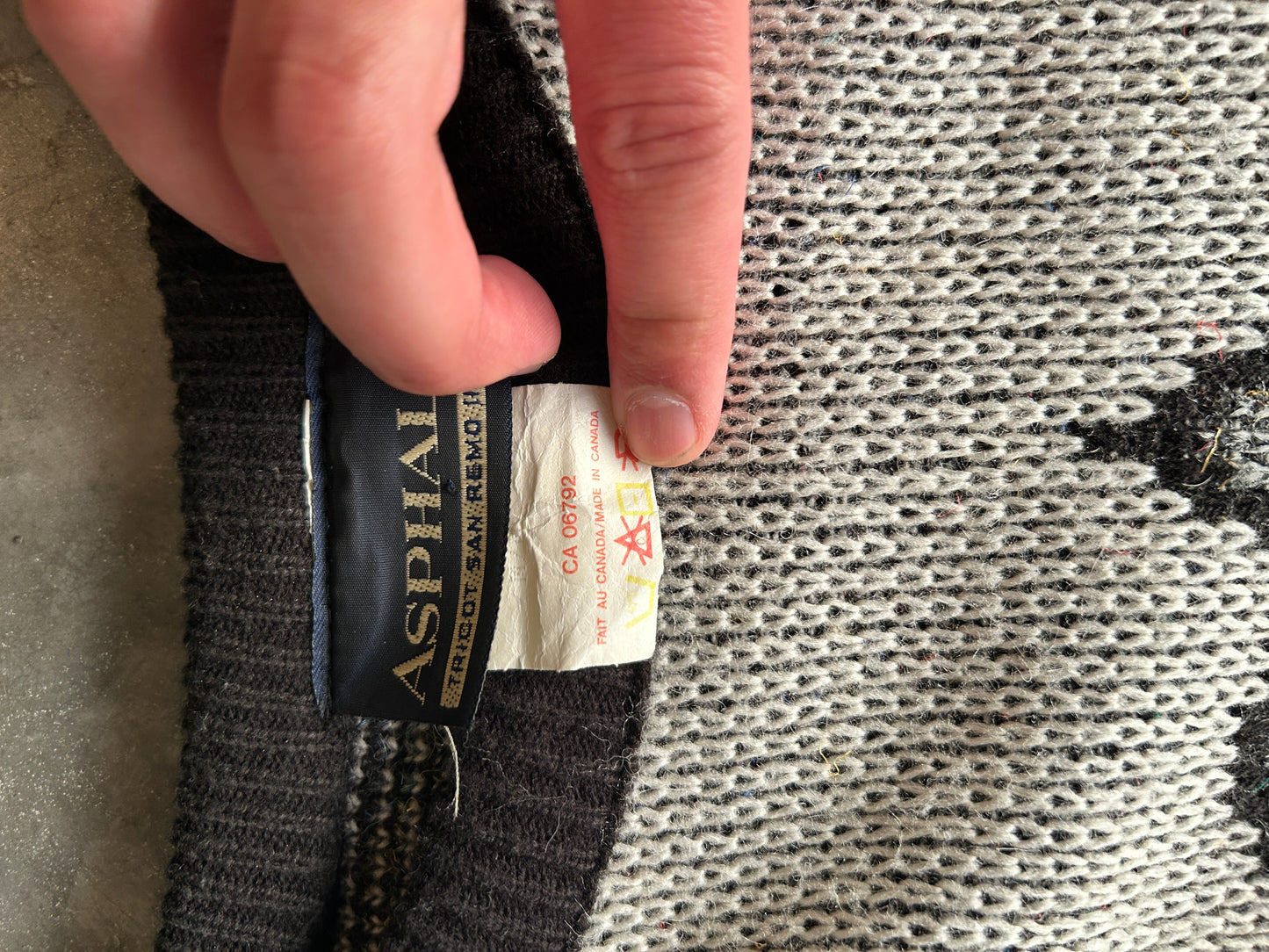 Vintage Asphalt Wool Blend Knit Sweater (L)