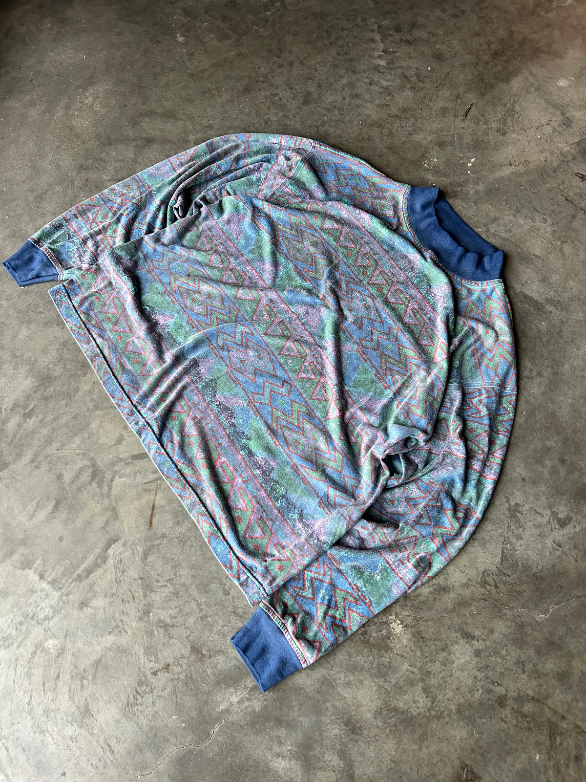 Vintage 80’s Faded Aztec Print Mock Neck LS (XL)
