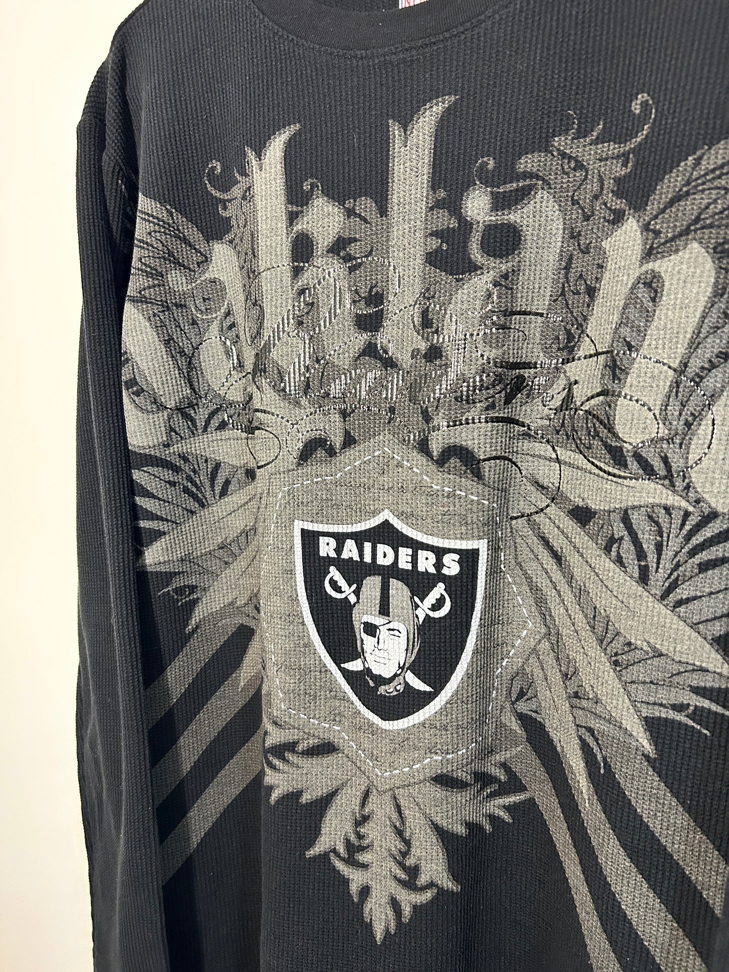 Y2K Oakland Raiders Grunge Waffle Knit Shirt (XL)