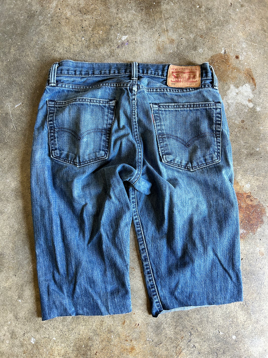 Levi’s 513 Cutoff Jorts (32W)